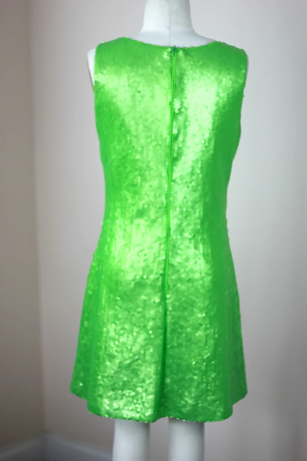 Vintage Jeanette Kastenberg Silk Sequin Mod Dress Green. Size 4-6