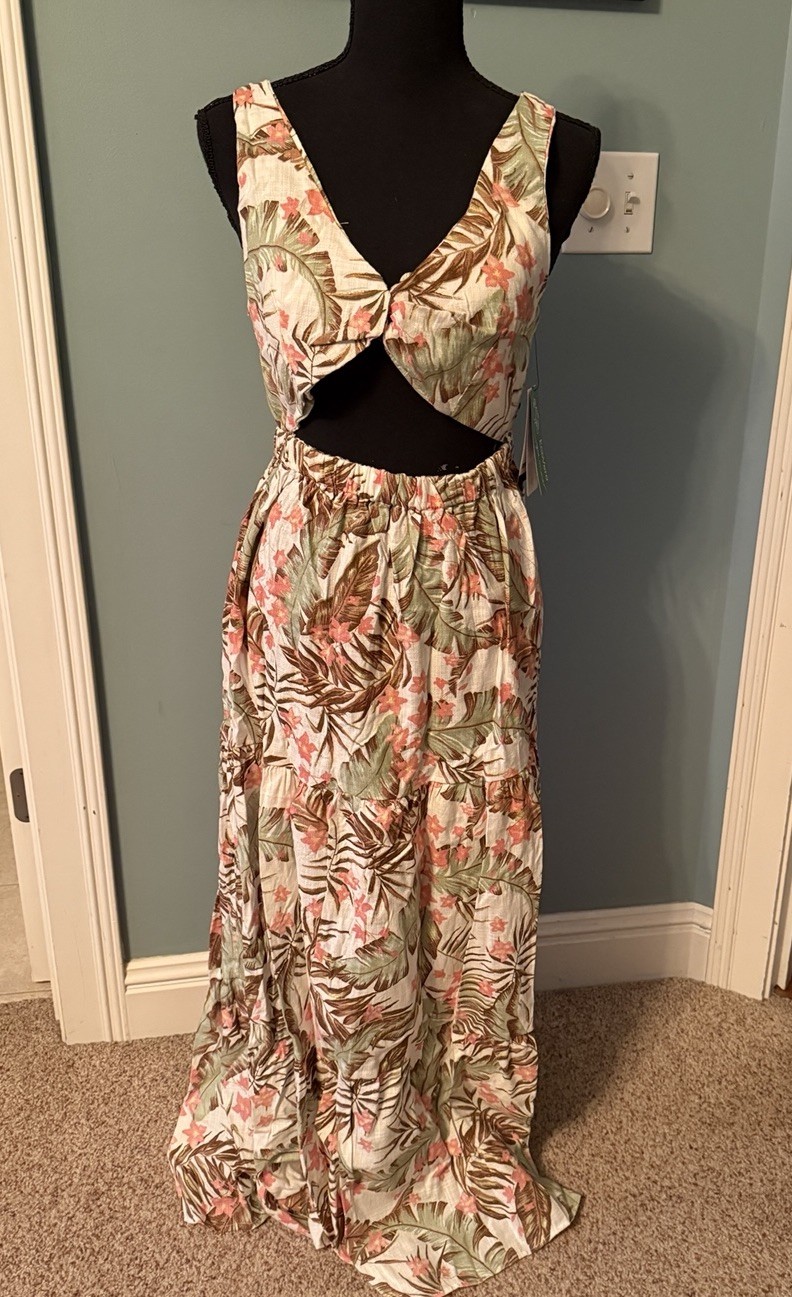 Ripcurl Women’s Dress size Med NWT