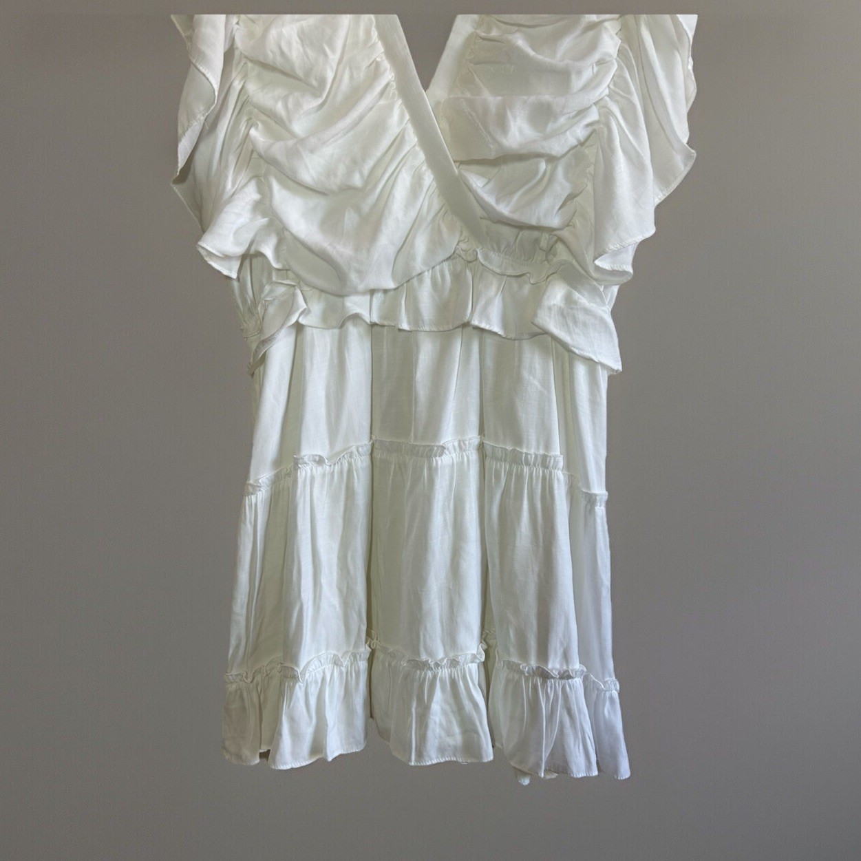 Pookie & Sebastian White Tiered Ruffle Dress Size Medium Crossover Sorority Rush