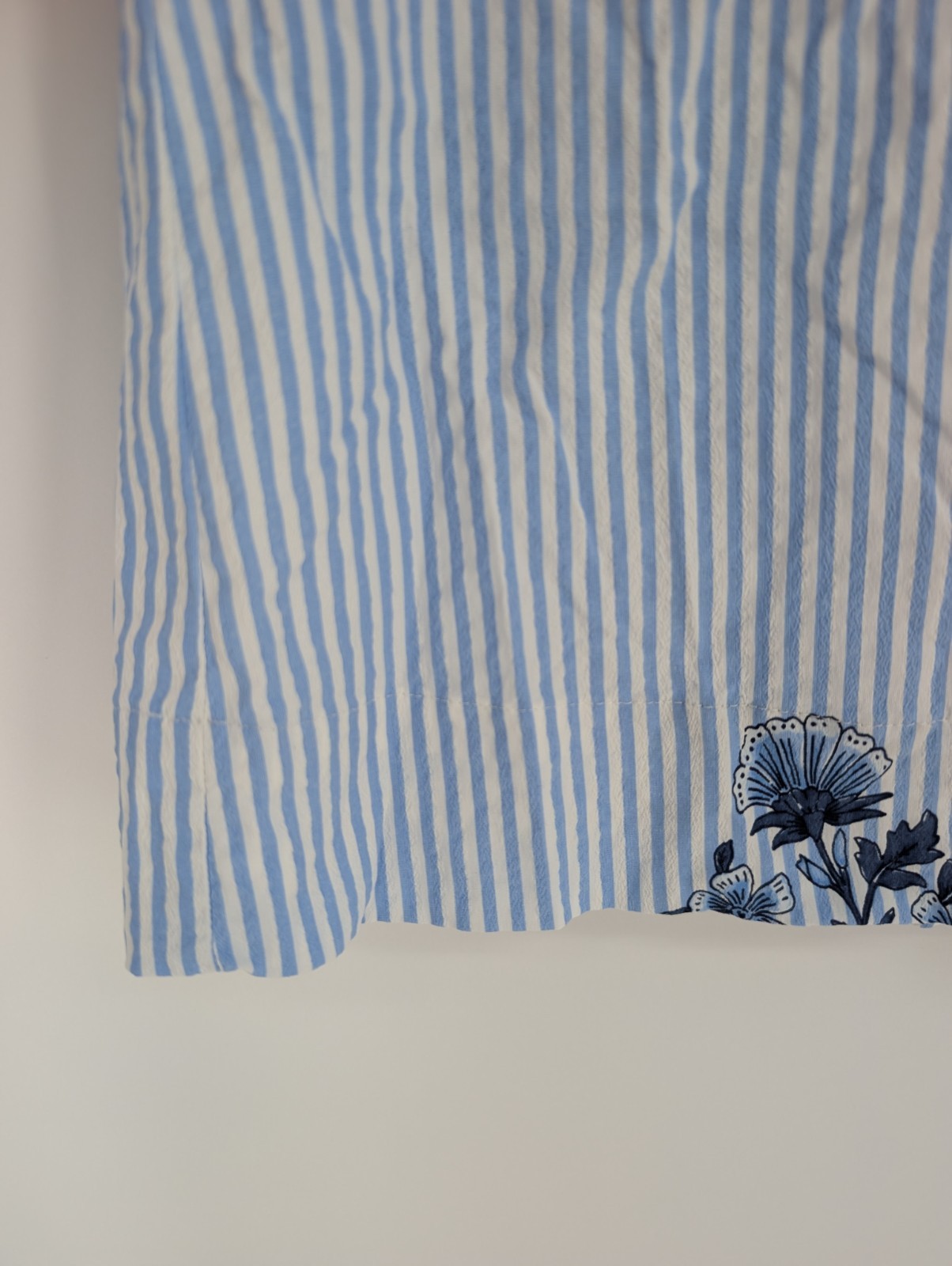 Vineyard Vines Performance Seersucker Dress L Blue White Stripe Floral Nautical