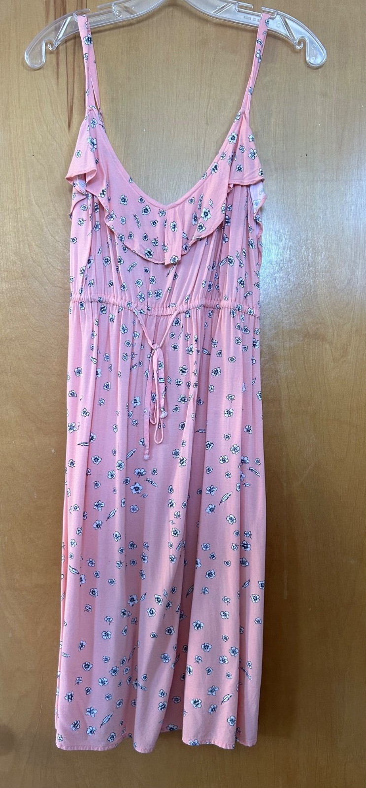 Torrid Dress Women’s 1 pink Floral v neck dress with white flowers summer dress