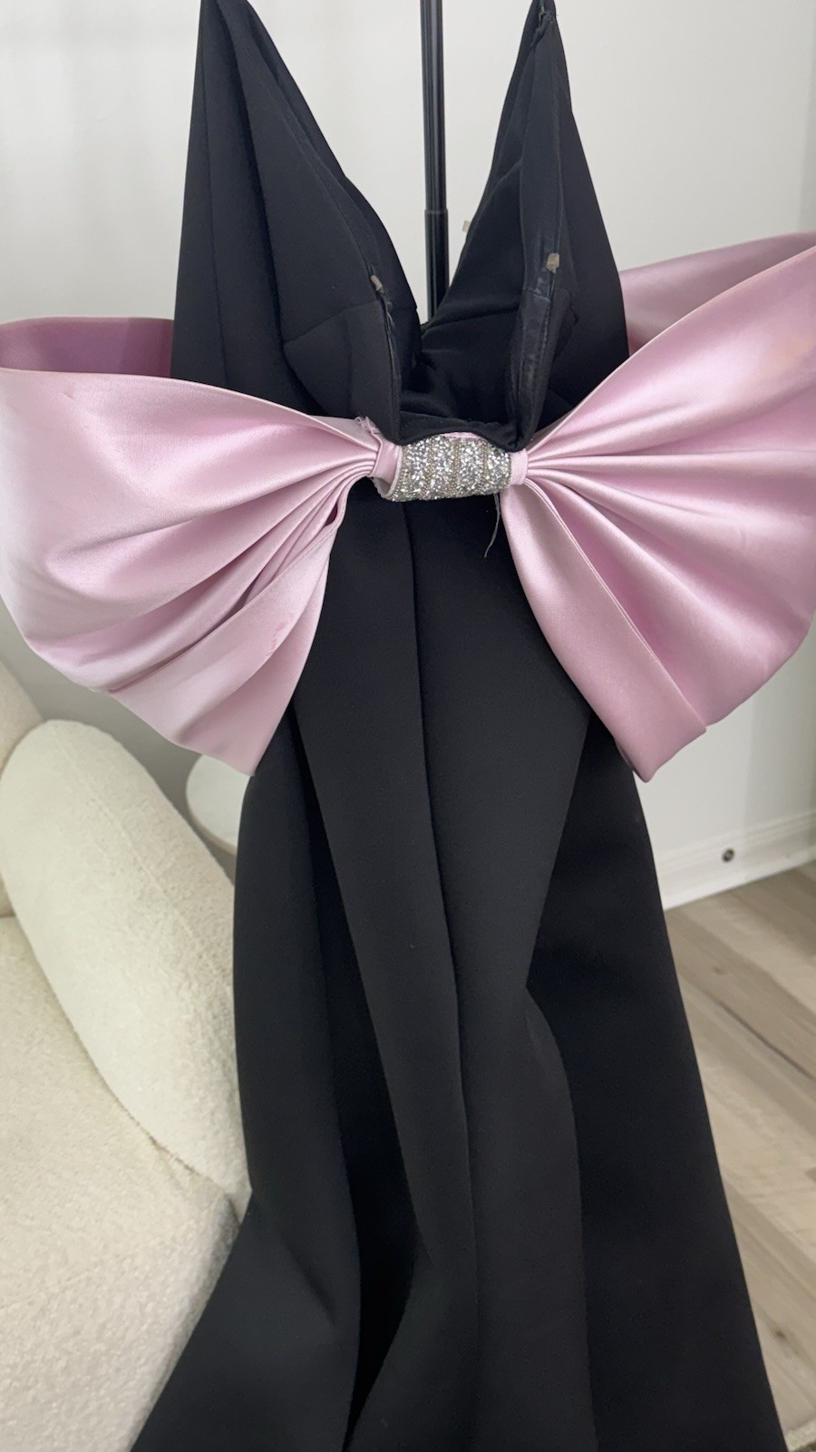 Gold Store Women’s Black/Pink Satin Beaded Bow V-Neck Sleeveless Zip Long Gown S