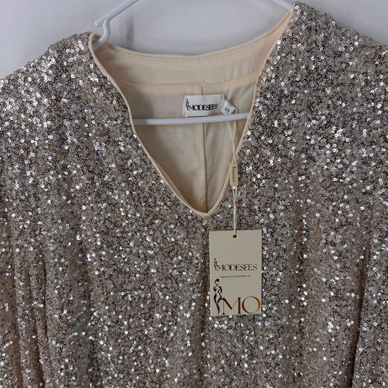 Modesees Women Champagne Gold Sequin Maxi Gown V-Neck Long Bishop Sleeve Size S