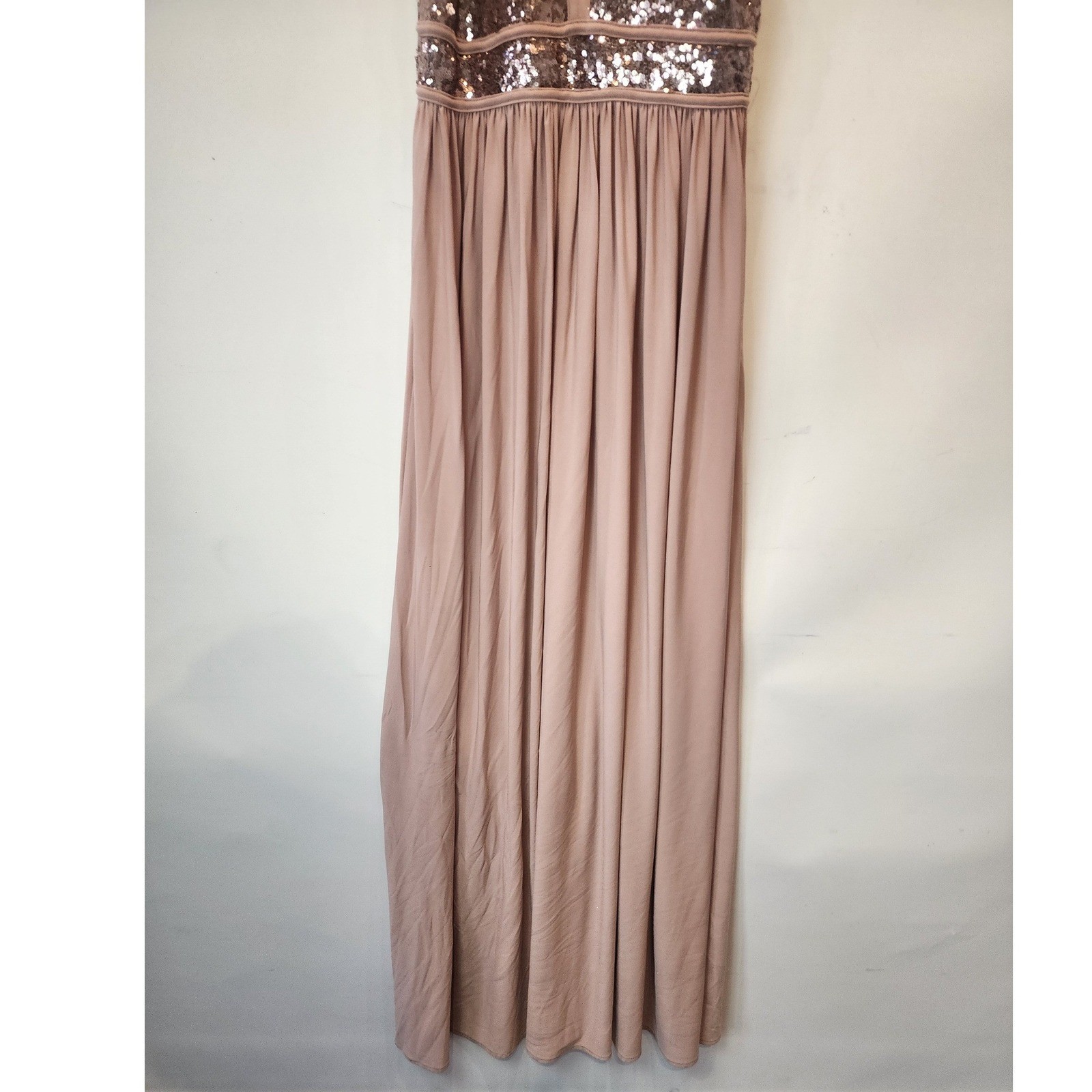 Morgan & Co Rose Gold Sequin Halter Keyhole Maxi Dress Gown Pink Size 5 NEW