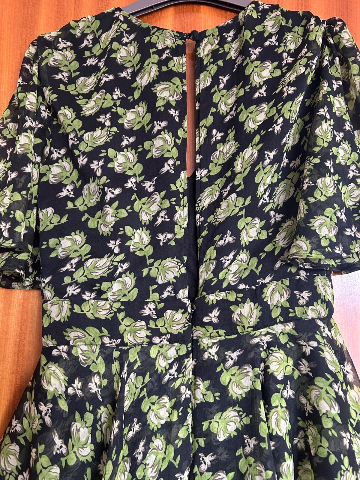 Floral dress bundle x4 size 8