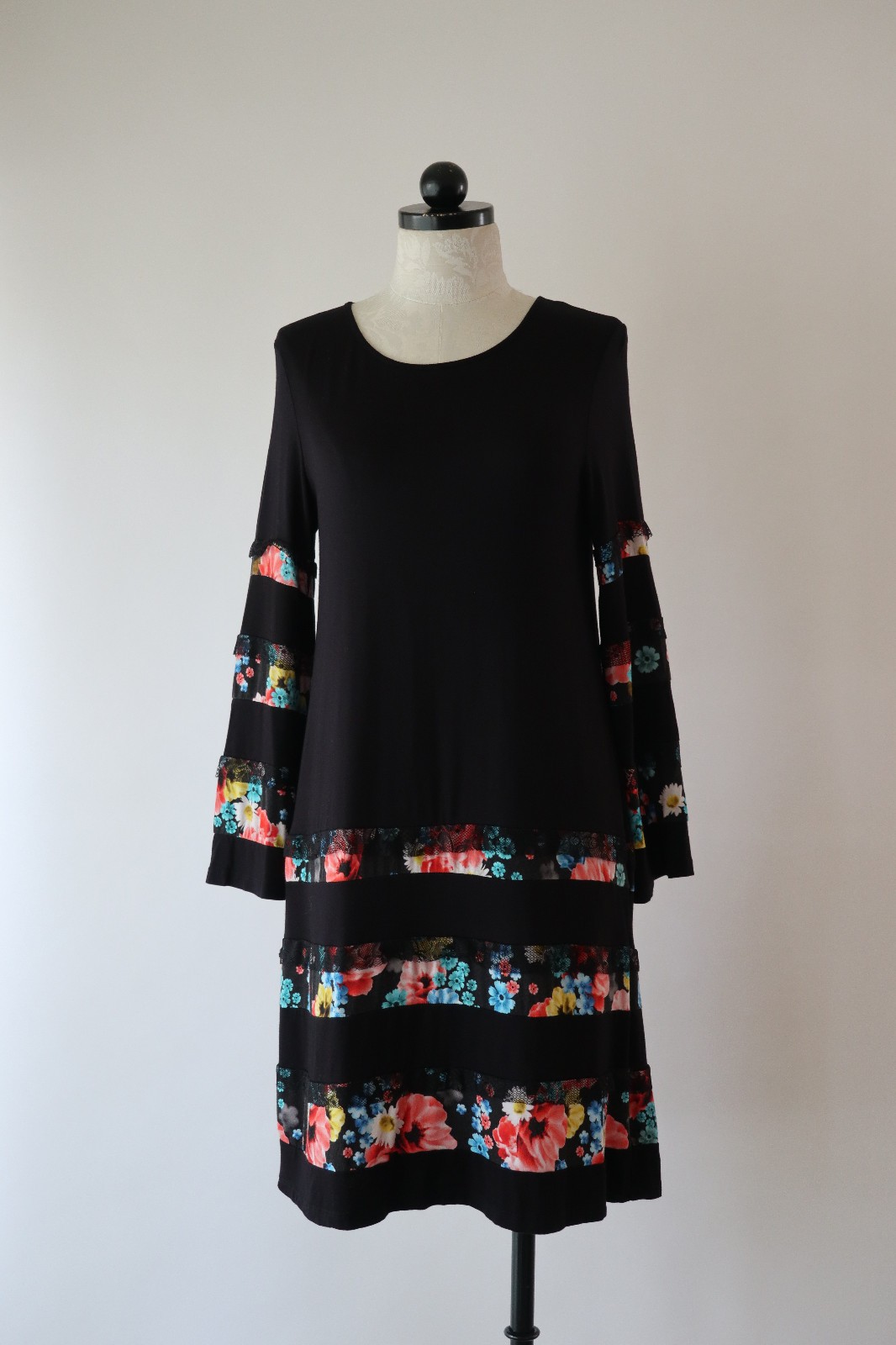 Desigual Black Jersey Colorful Floral Stripes Lace Ruffles Tshirt Dress Women L