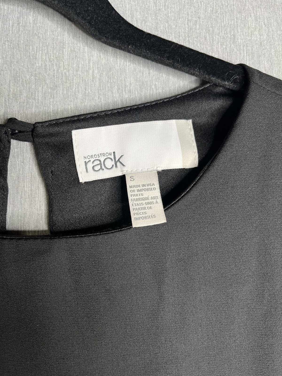 Nordstrom Rack Women’s Small Chiffon Black Sleeveless Shift Dress with Pockets