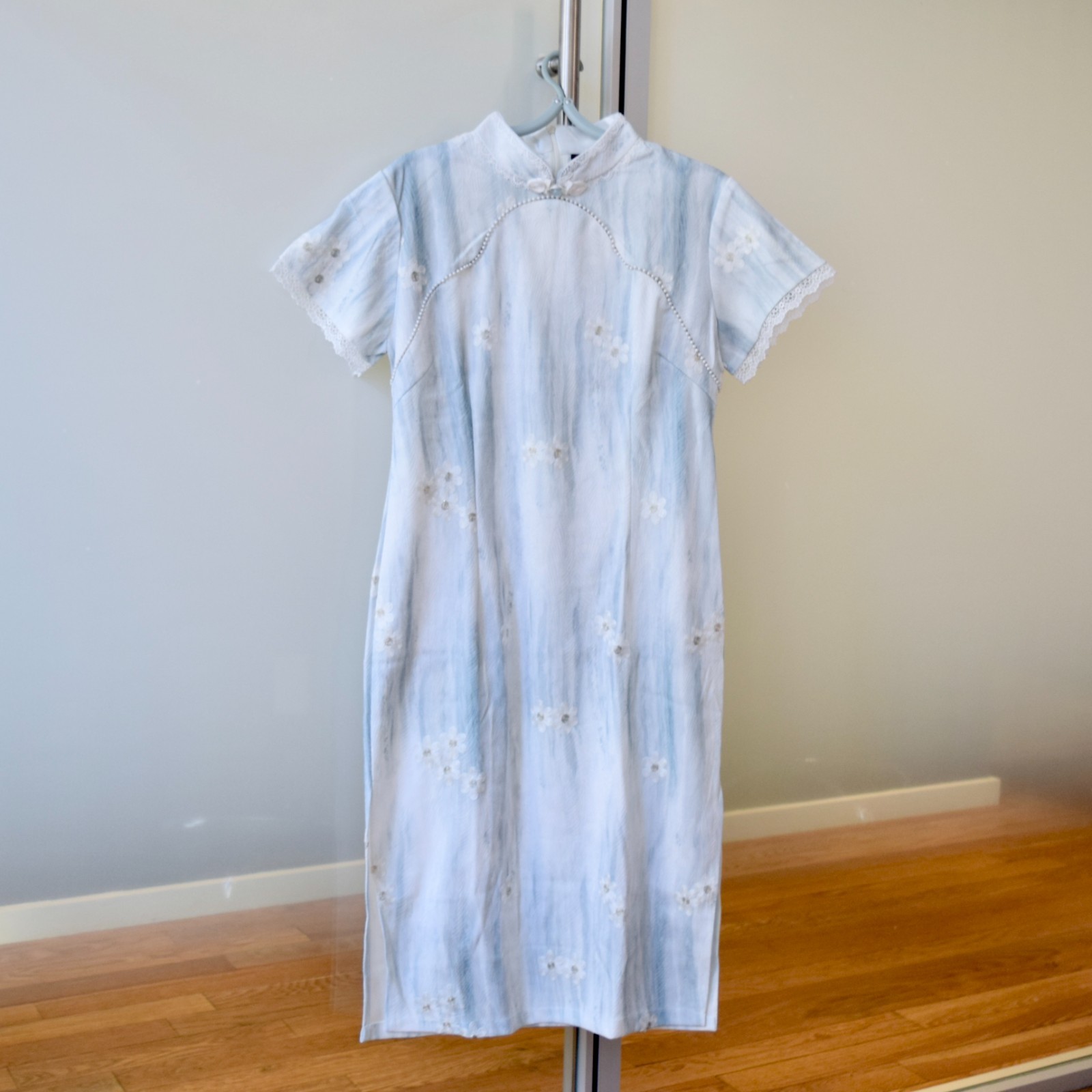 Blue White Flora Lace Trim Qipao Dress – Chinese Traditional Cheongsam