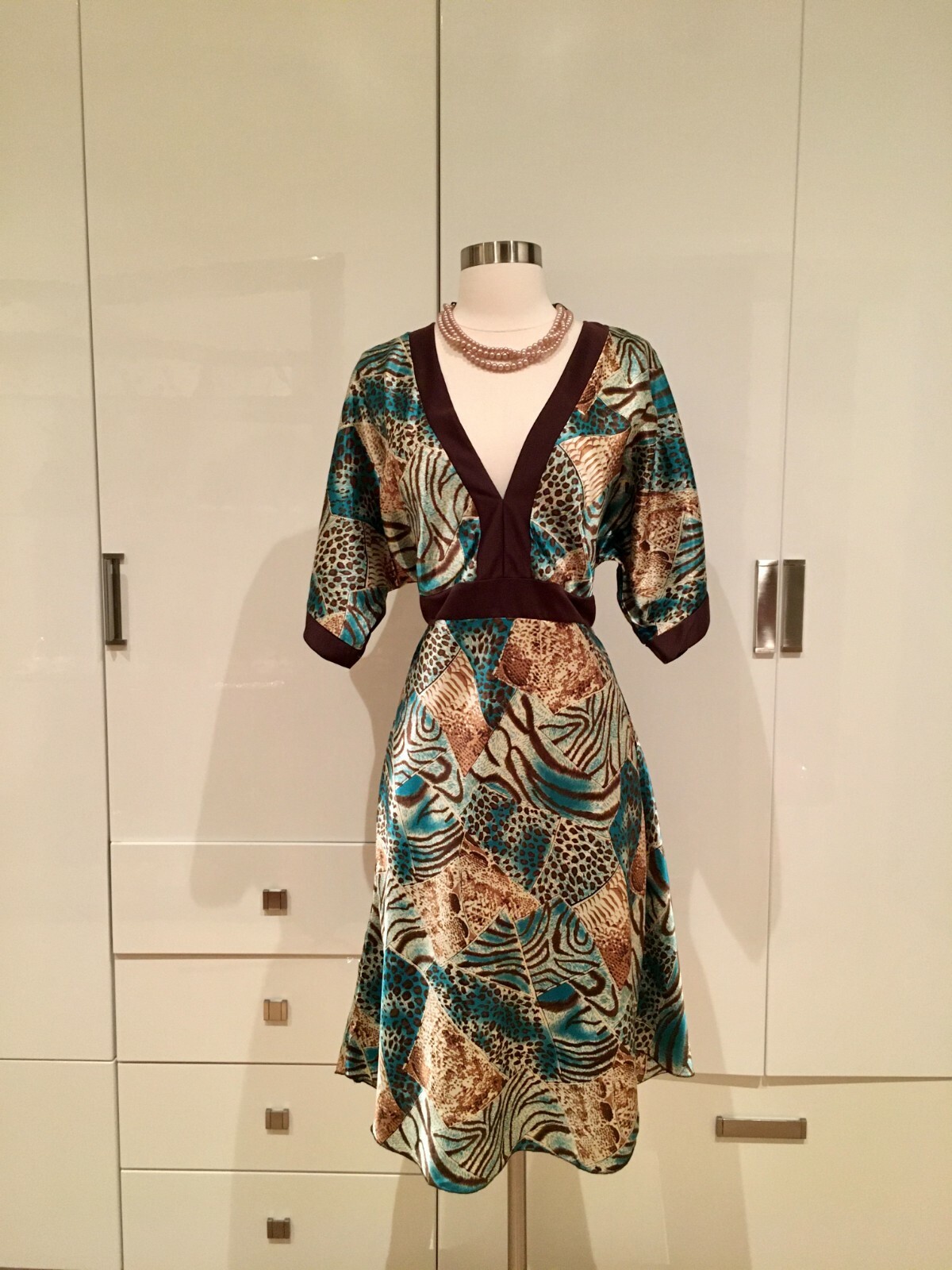 WOMEN PLUS SIZE KIMONO STYLE DRESS