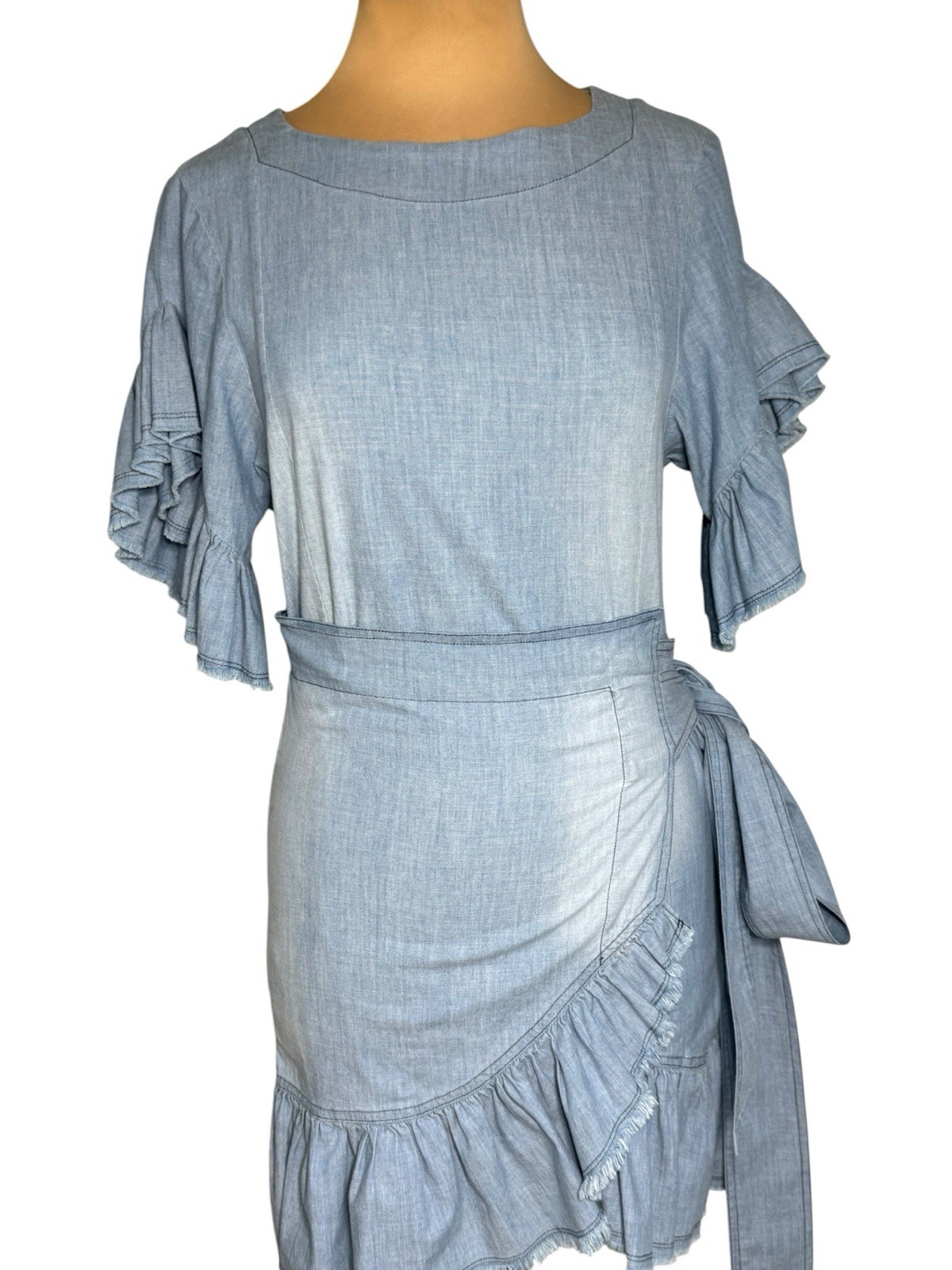 Isabel Marant Étoile Lelicia Chambray Ruffle Wrap Dress NWOT Size 36 / US 4 / S