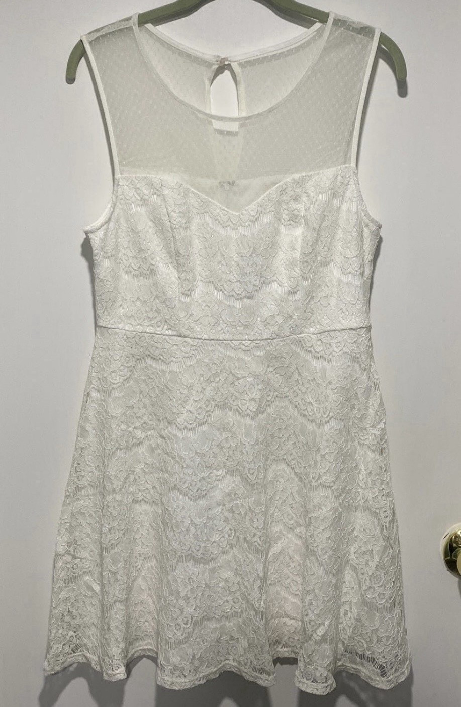 francesca’s White Lace Mesh Sheer Floral Zip Mini Sleeveless Round Neck Dress M