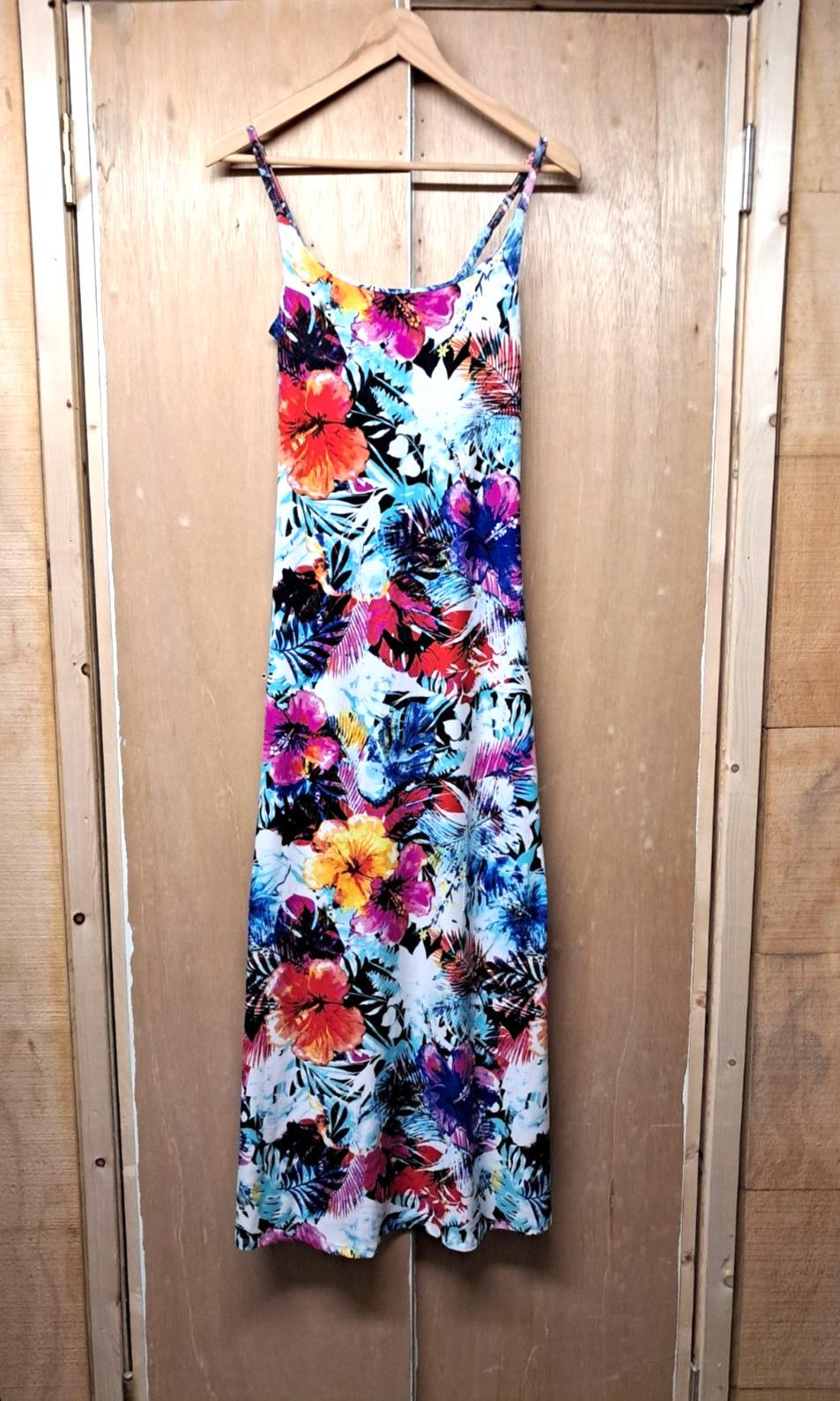 Love Women*s Floral Maxi Stripe Sleeveless Dress Size Medium Staple