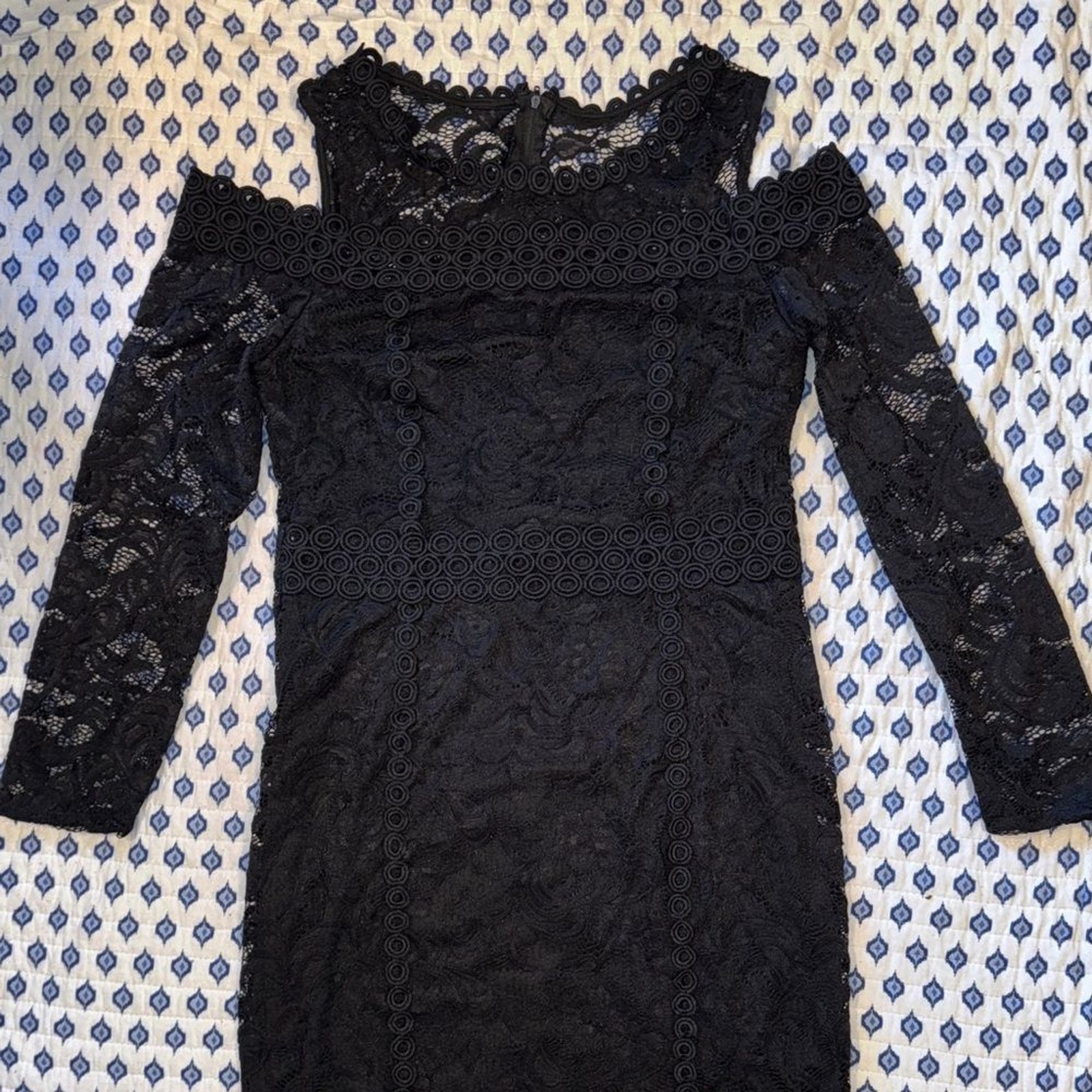Bisou Bisou 14 Elegant Black Lace cold Shoulder Dress zipper back