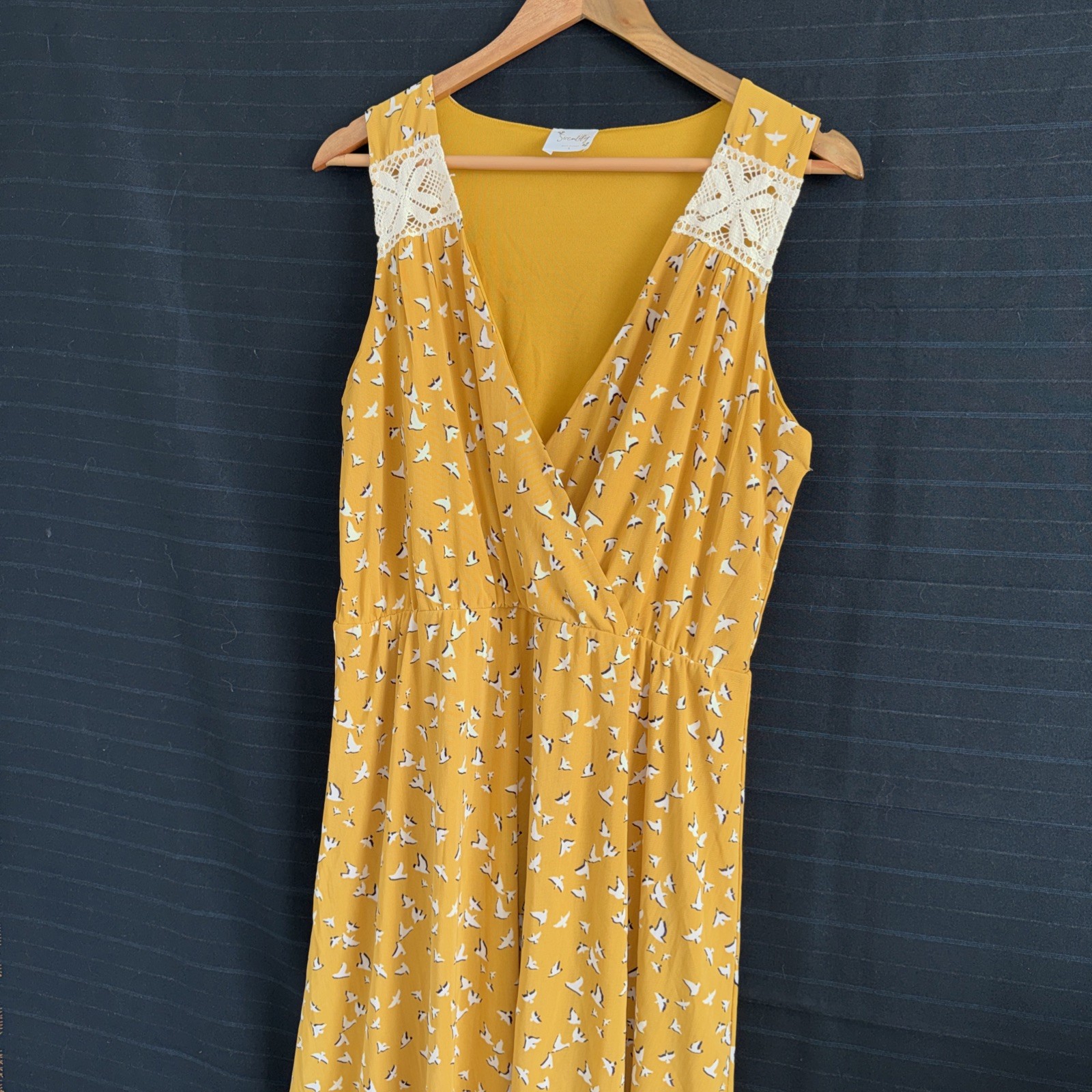 SirenLily Womens Yellow Gold Cross Over V Neck Fit and Flare Sleeveless Dress L