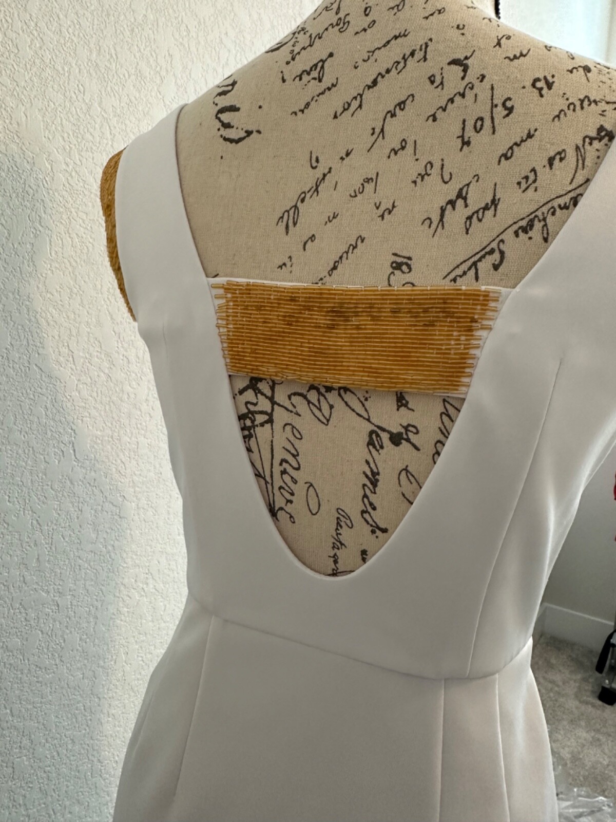 White Bodycon Sheath Cocktail Mini Dress w/Gold Beading