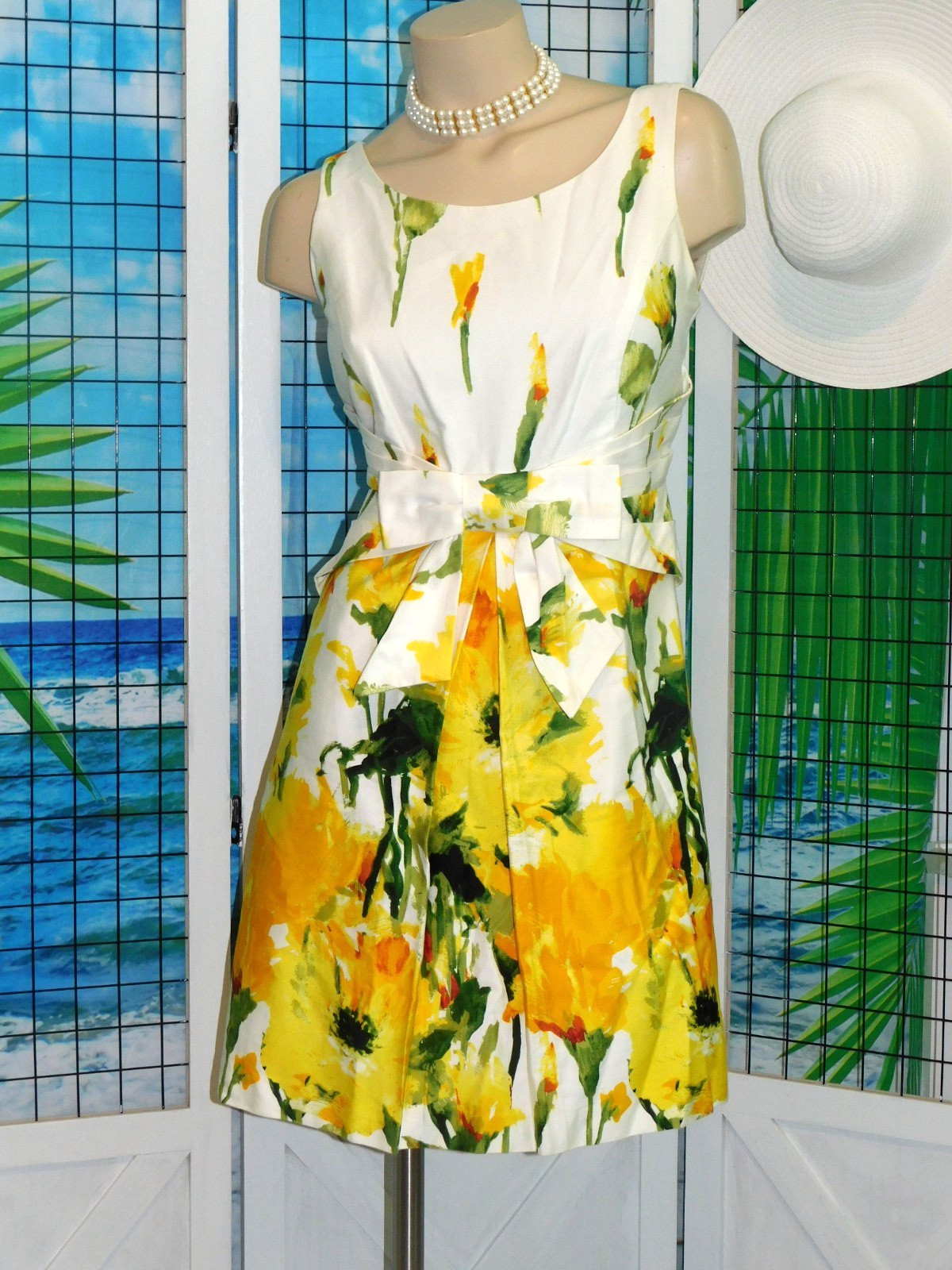 10P Sleeveles wide scoop neckline Floral Lined New Direction Dress Cotton Blend