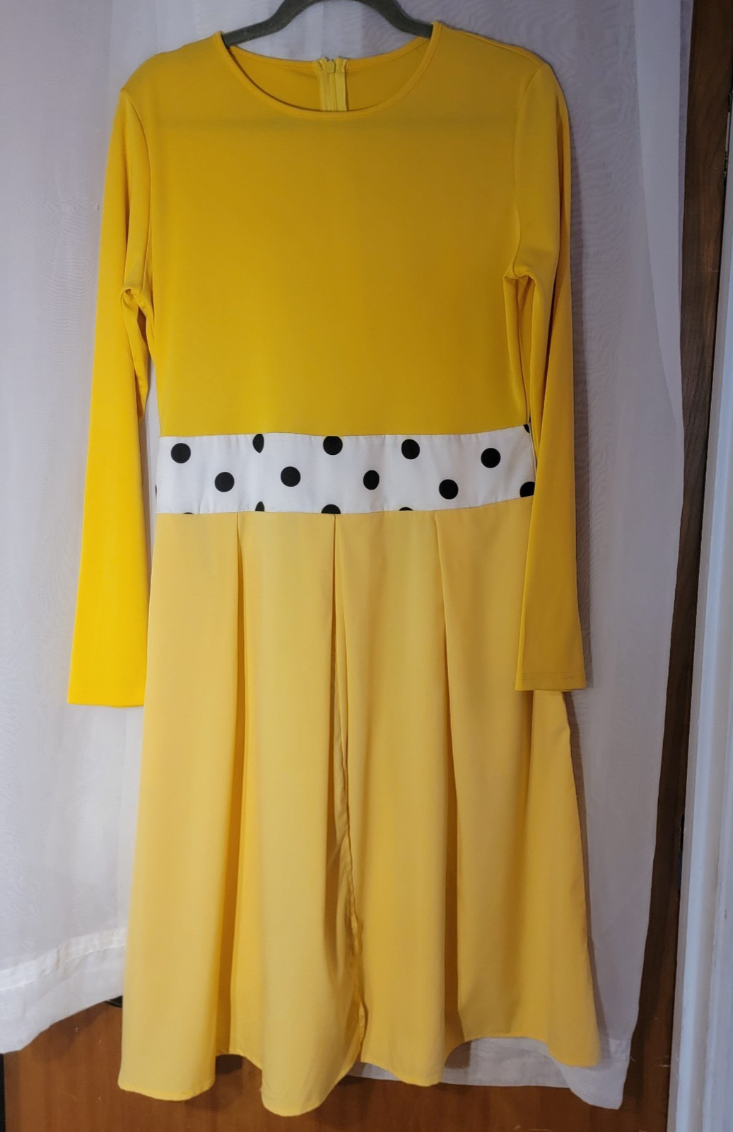 Pretty Yellow & Black Polka Dot Flared Dress sz 2XL Stretchy Bodice Unbranded
