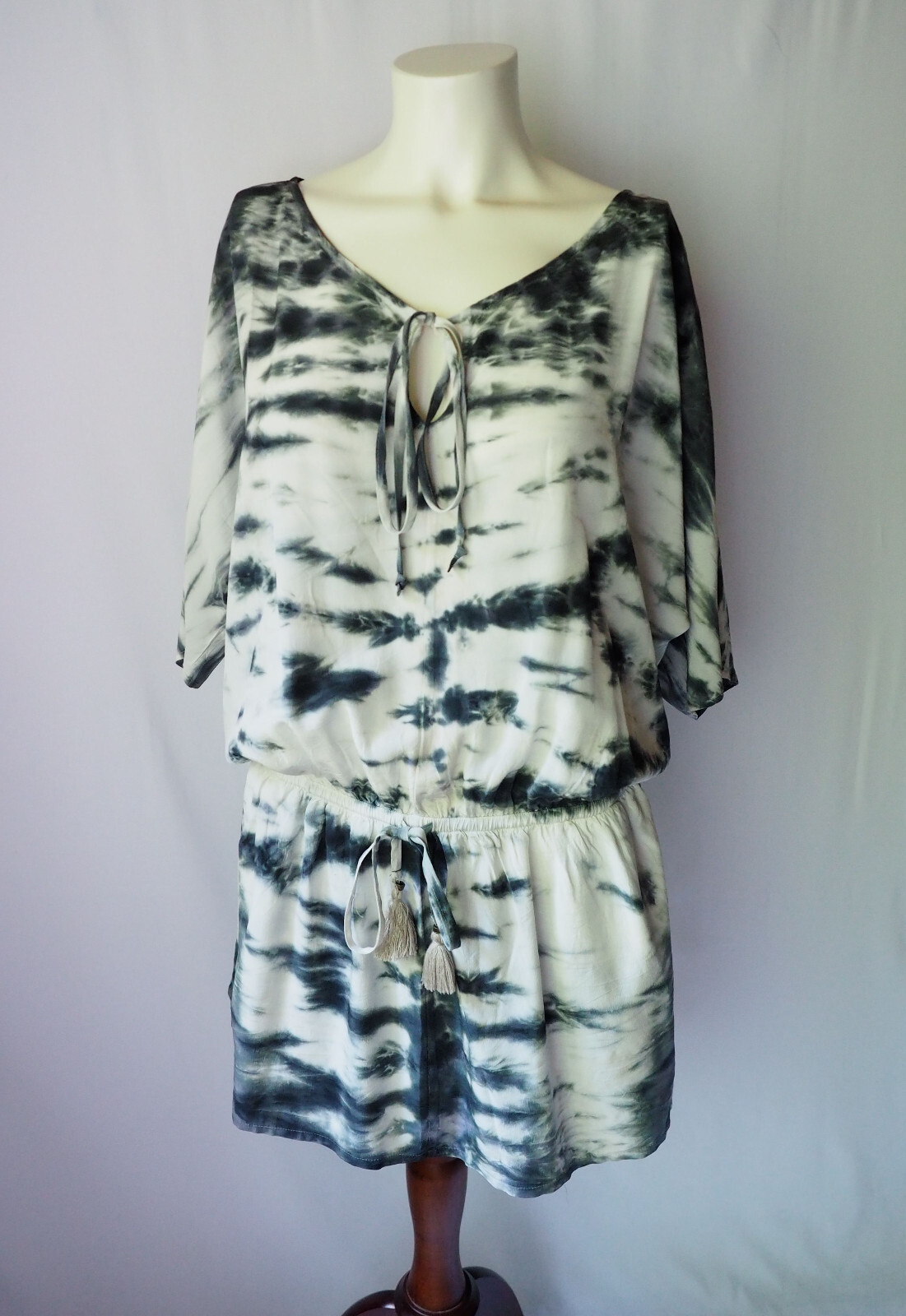 Gypsy 05 Global Village 100% Silk Drawstring Mini Dress Tie Dye White Black M