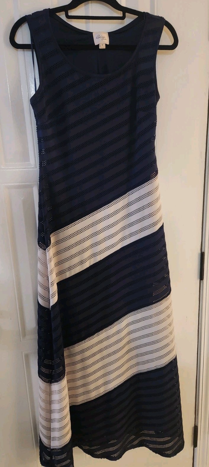 Beige by ECI Navy/White Sleeveless Colorblock Maxi Dress, M – MSRP $100