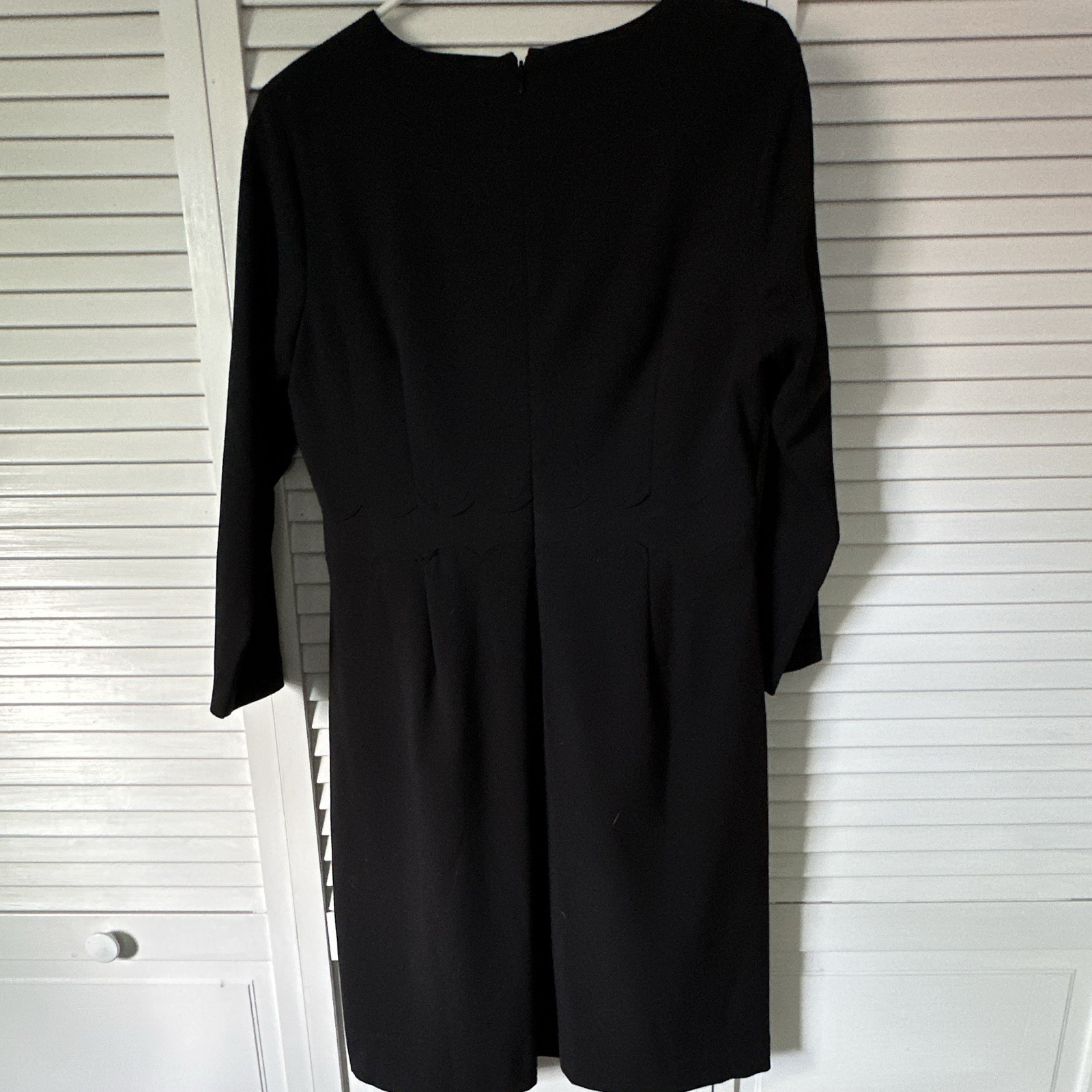 Banana Republic Black Solid Shift Dress 3/4 Sleeve Round Neck Knee Length Size 8
