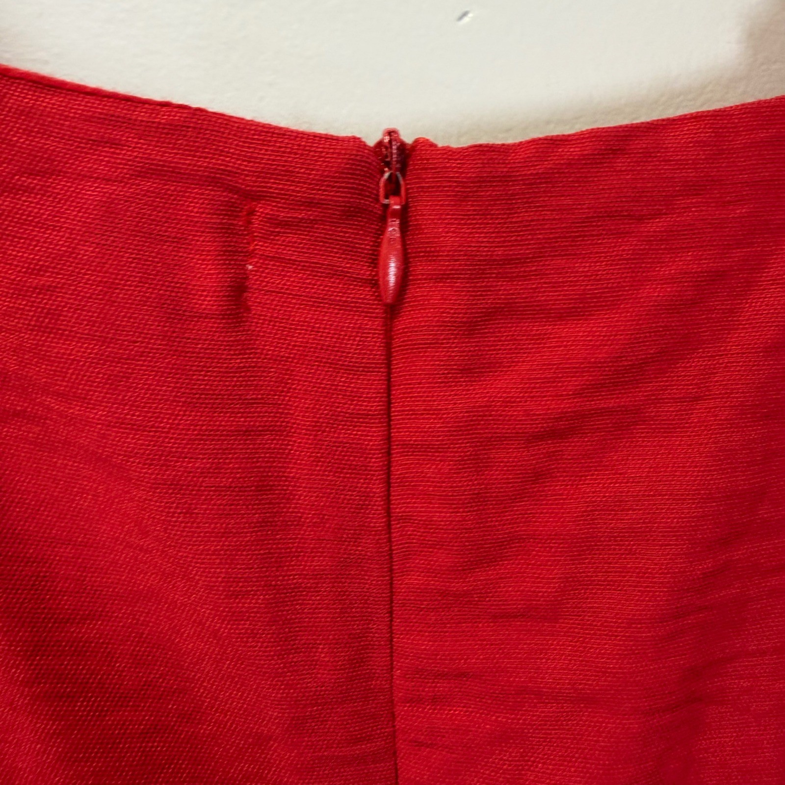 B.Original Red Tie Front Keyhole Midi Dress Ruffle Strap Button Womens M NWT