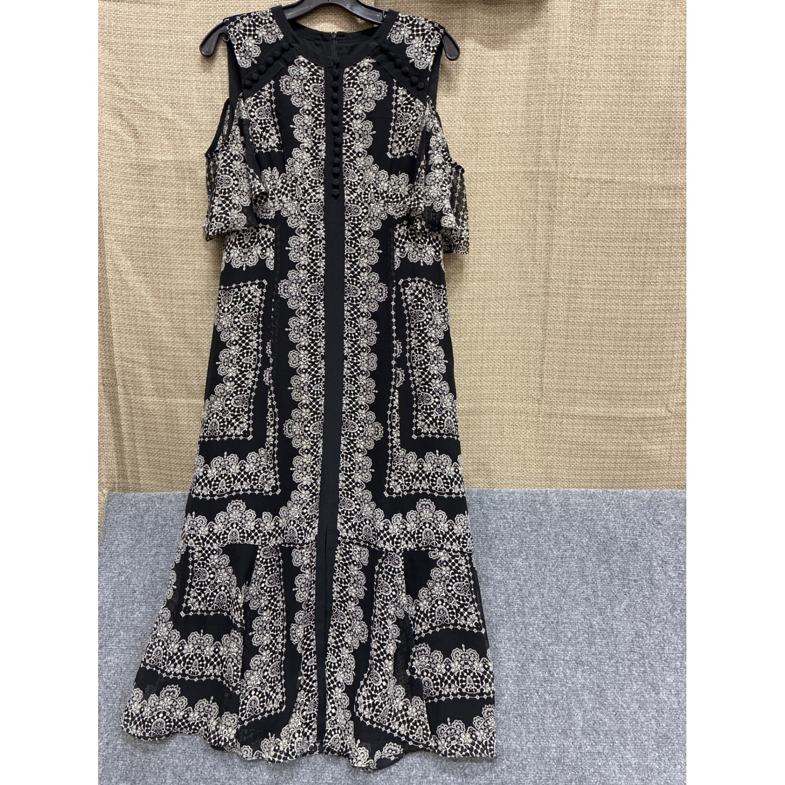 Nanette Lepore Black White Silk Lace Print Cold Shoulder Maxi Dress Size 4