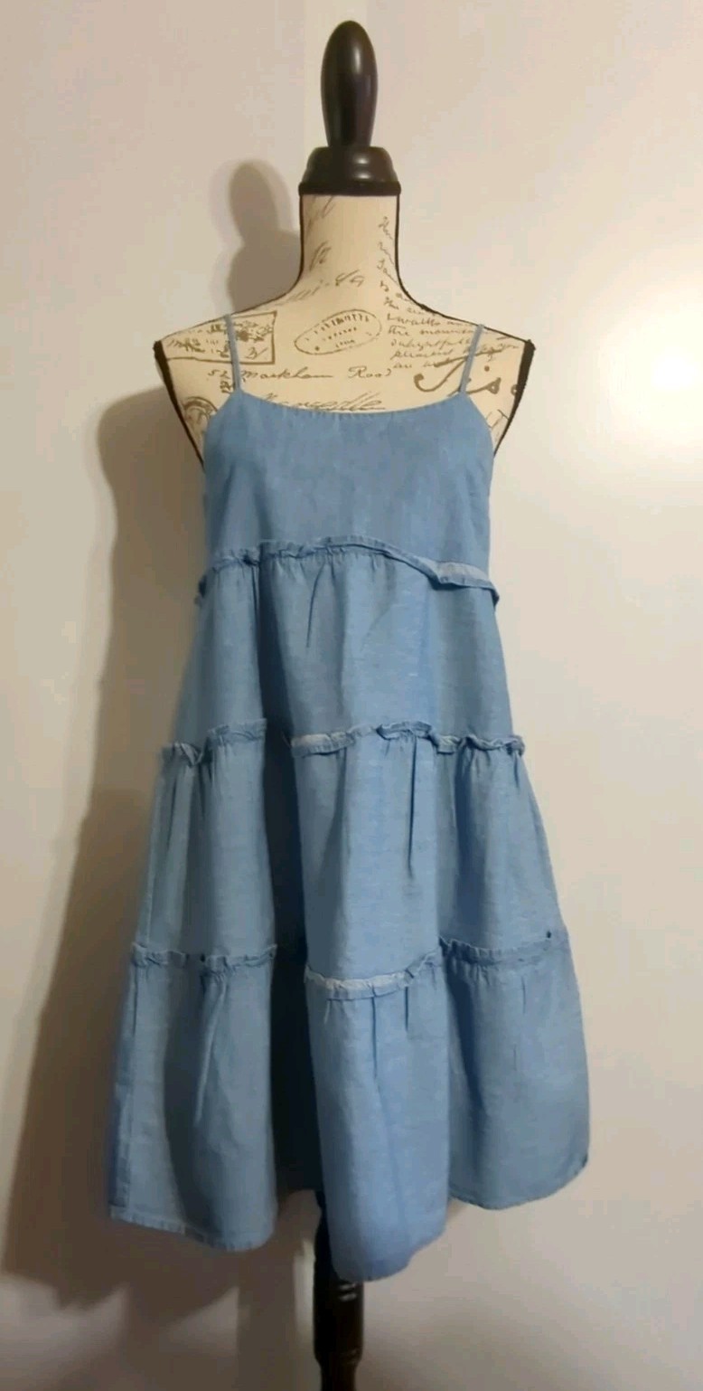 J for Justify Size Small Chambray Adjustable Strap Tiered Sundress EUC