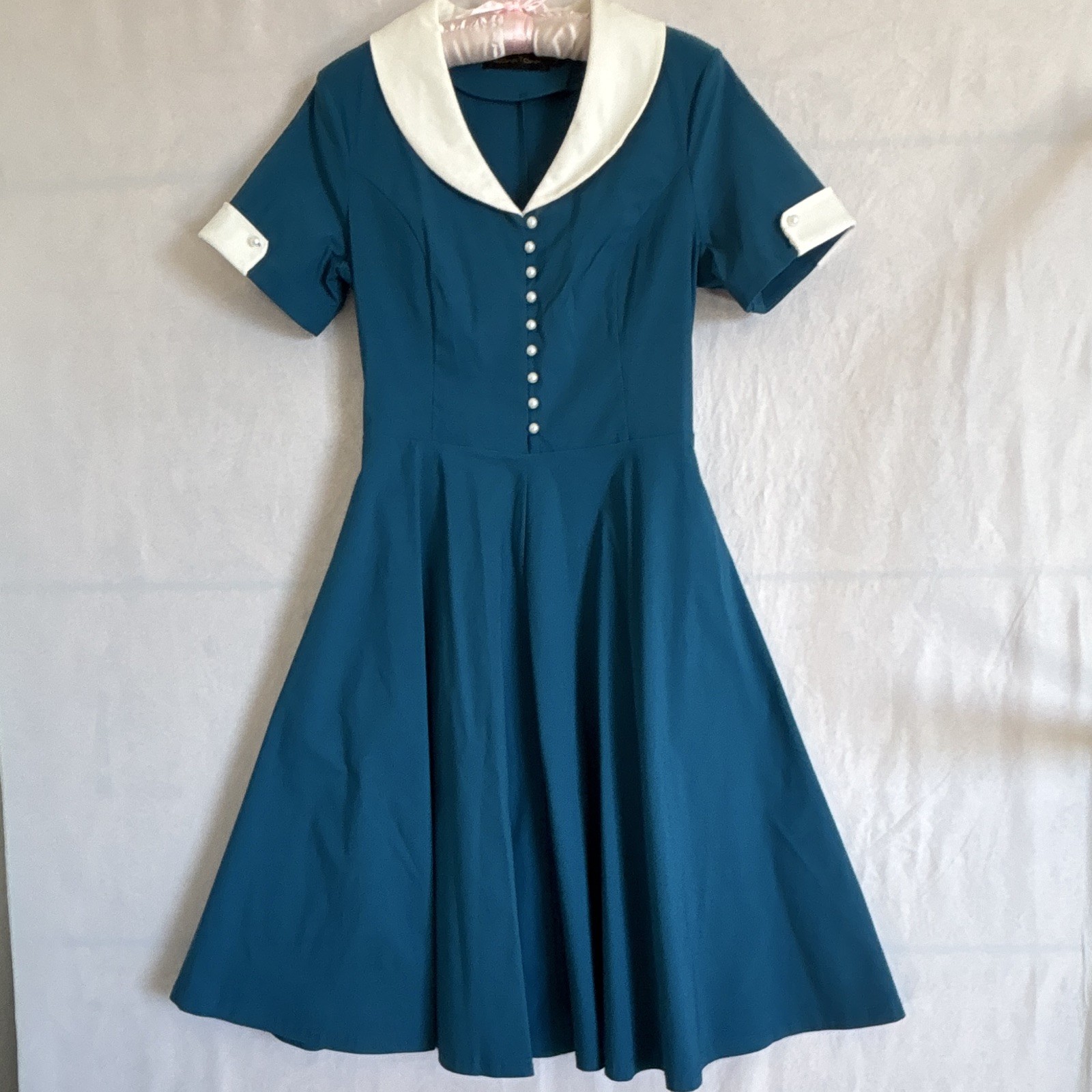 Gown Town Blue & White V-Neck Fit & Flare Button Front Knit Dress Size M