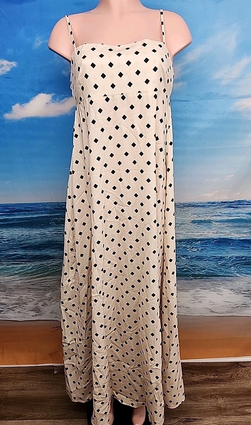 Nwt Commense ivory Black Square long Dress Size Medium