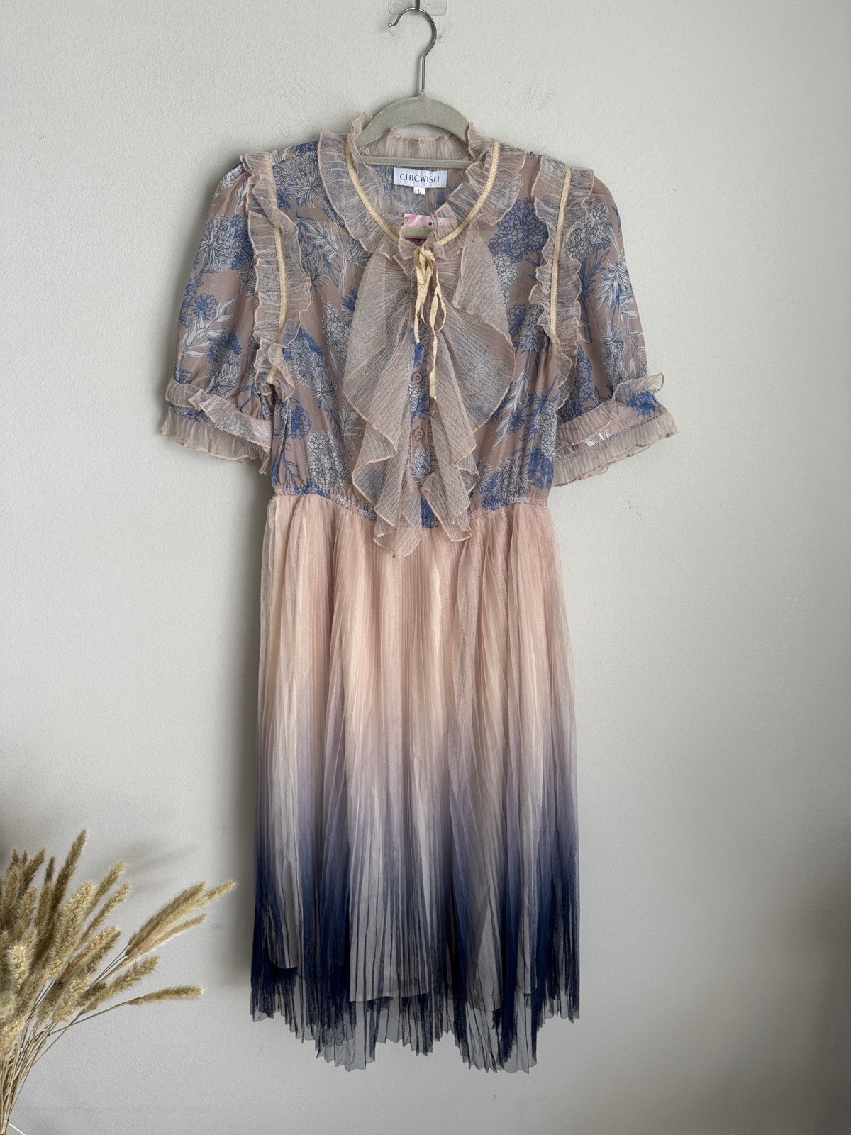 Chicwish Gradient Pleated Mesh Tulle Midi Dress Romantic Ruffle Size L NWT