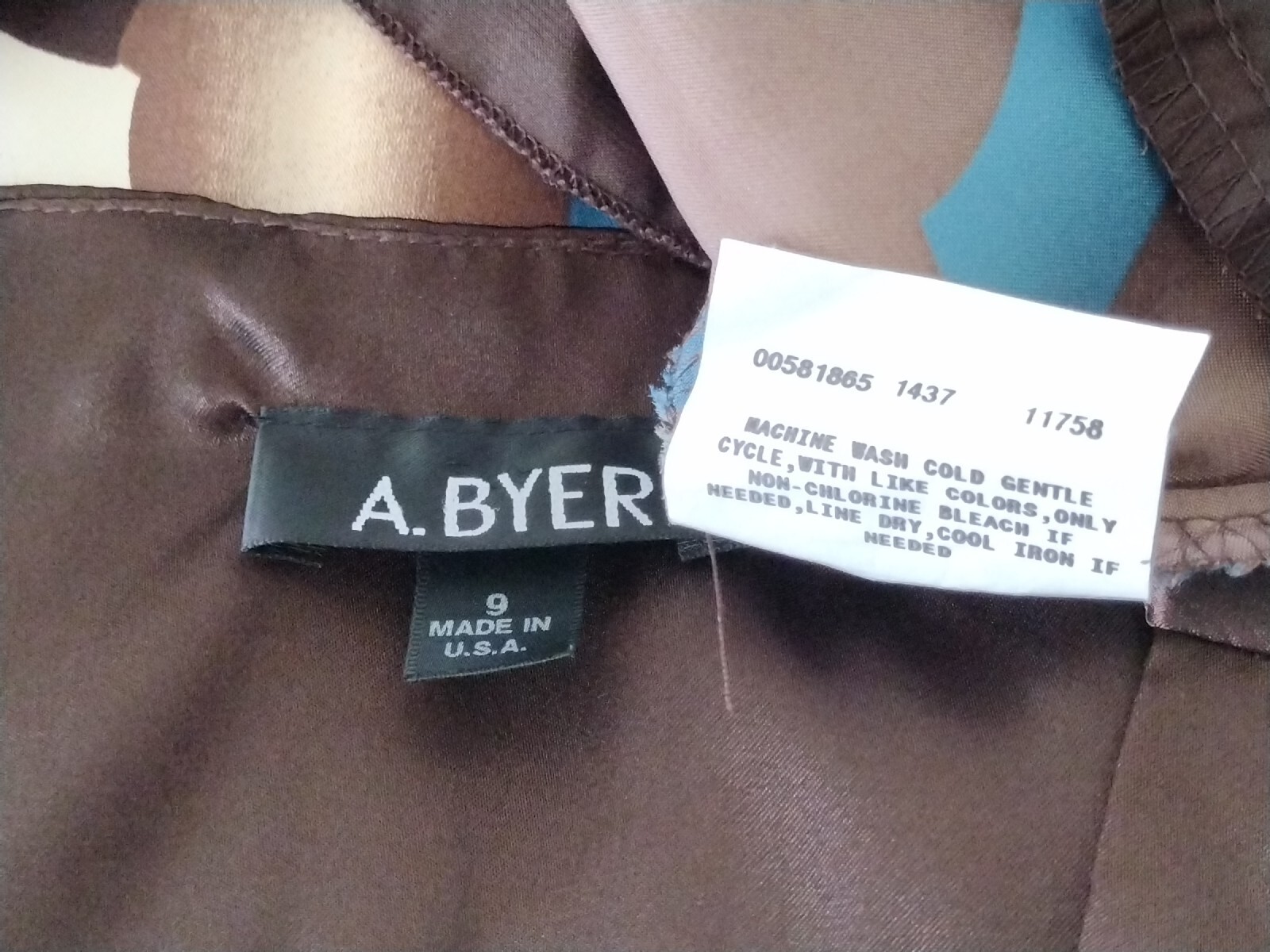 Woman A. Byer SATIN KNEE PULLOVER DRESS W/BACK TIE BELT Size 9 V-Neck Sleeveless