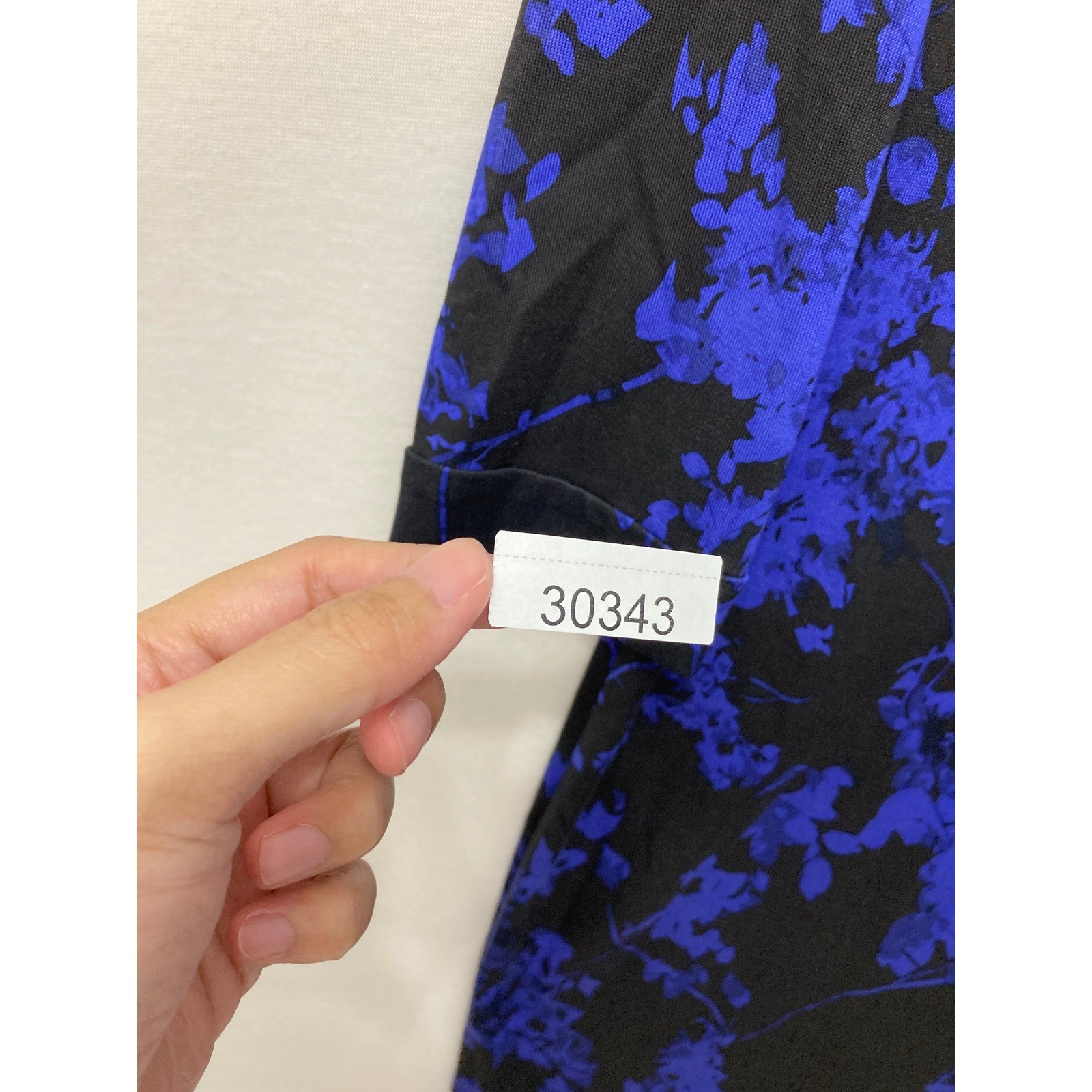 Diane von Furstenberg Silk Jersey Raye Dress size 6 Blue Black Floral Preppy