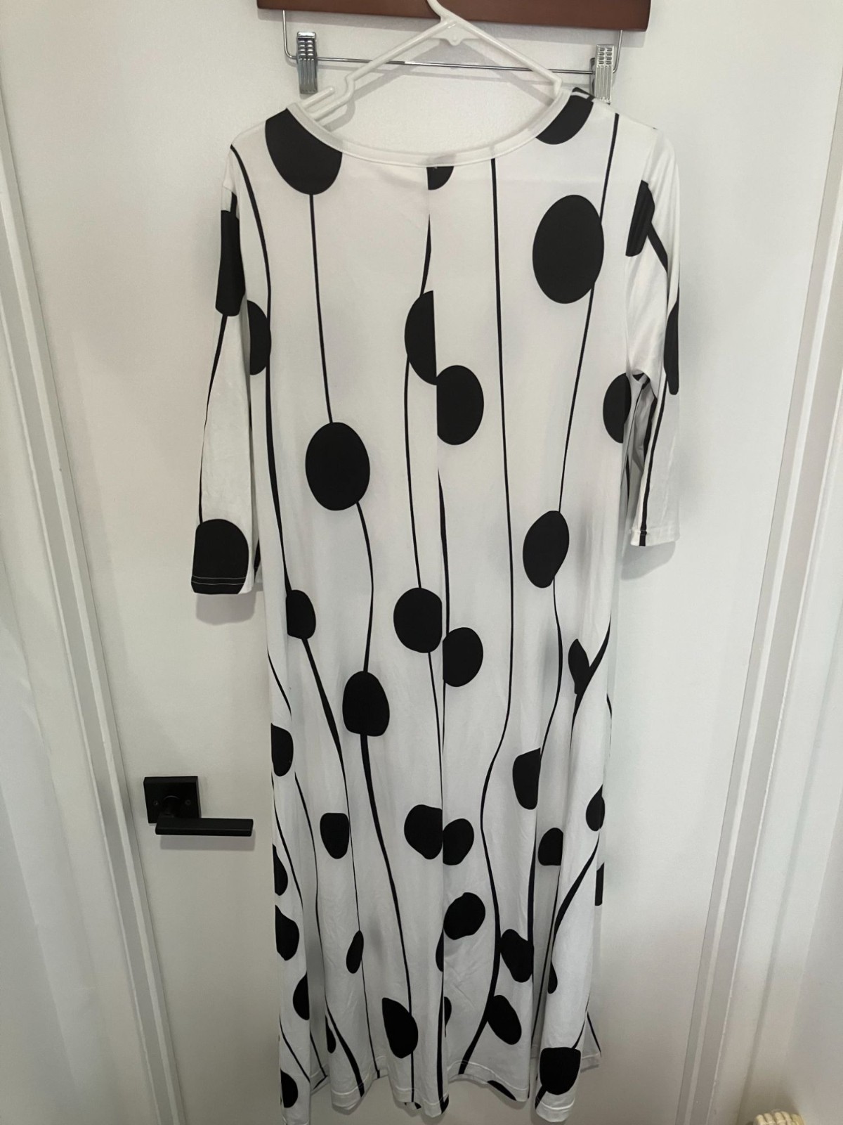 Women’s Elegant Modern Print Loose Square Neck Maxi Dress, Black/White, Medium