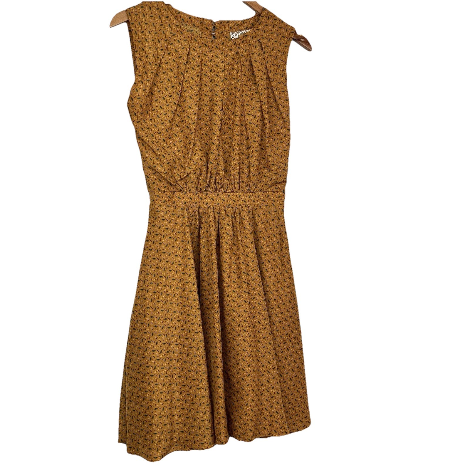 Pink Martini Sleeveless Fit & Flare Pleated Dress S Feather Print Elastic Waist