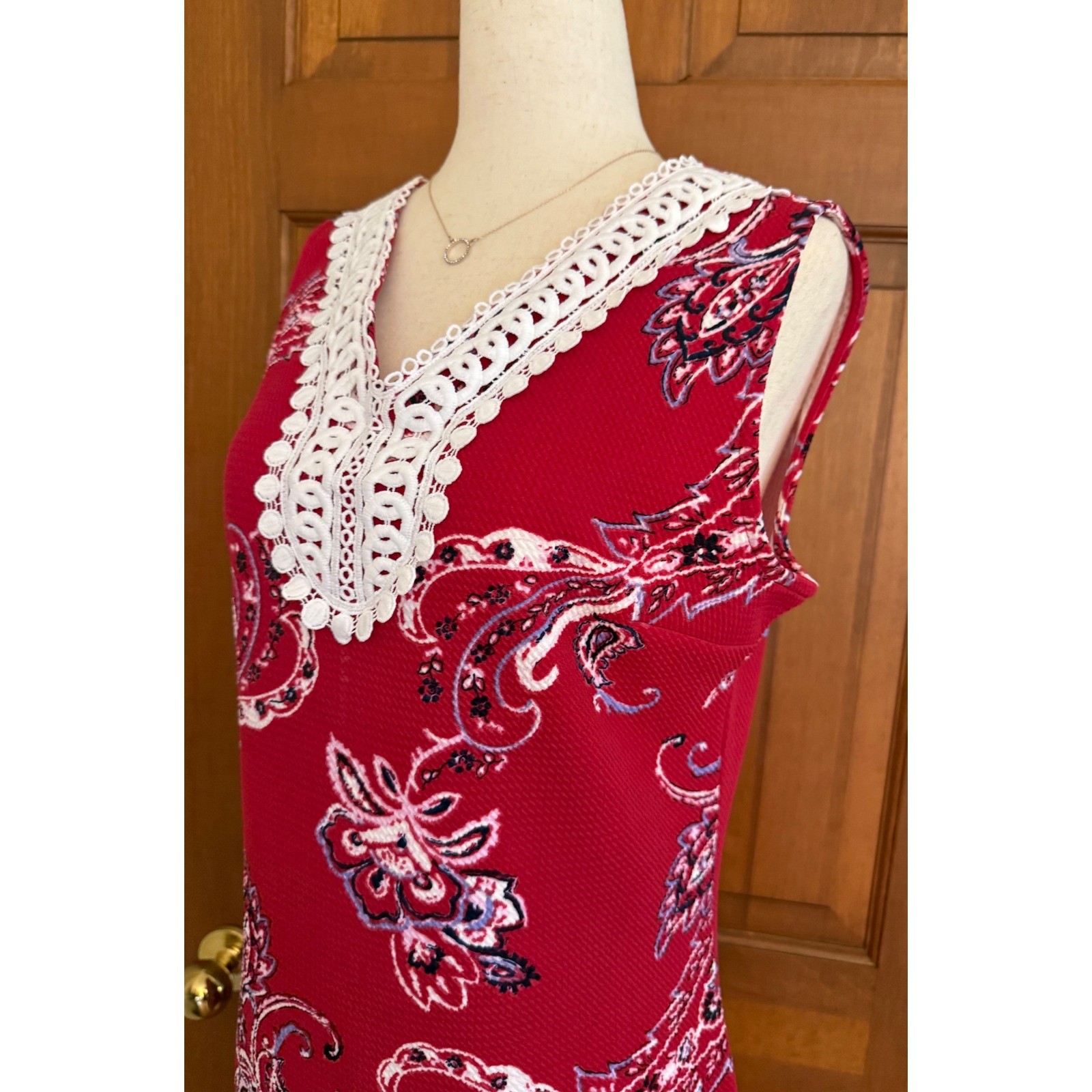 Dana Buchman Paisley Dress Womens Size S Red Unlined Lightweight Sleeveless