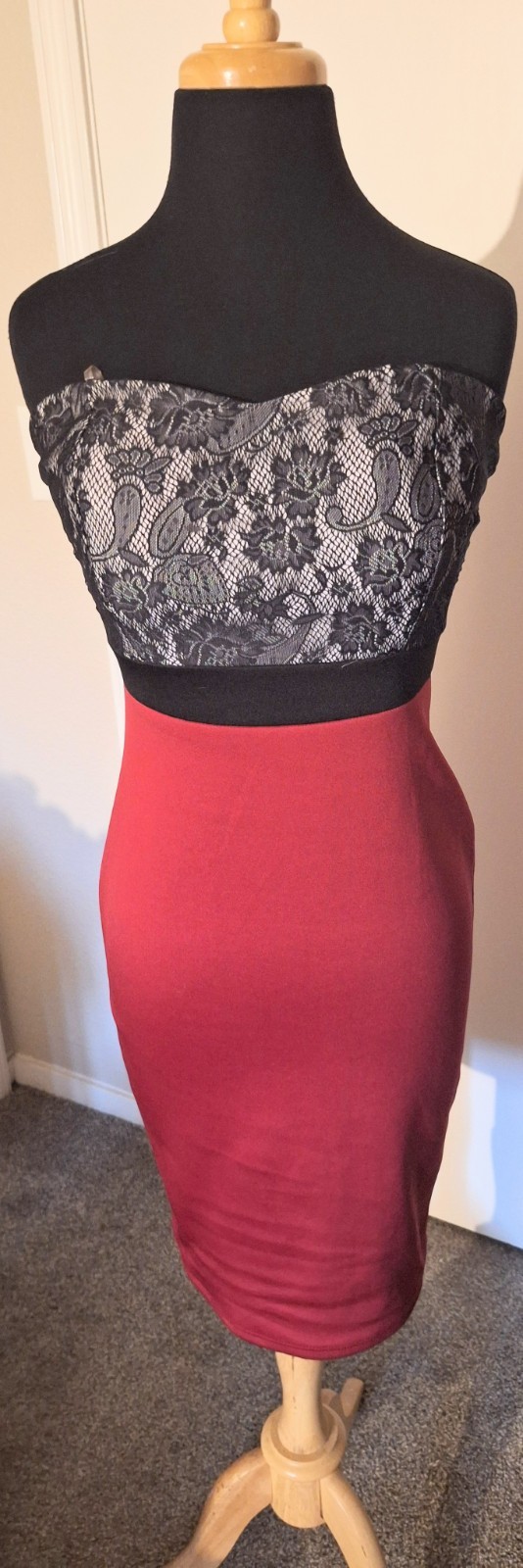Kimcine Women’s Red And Black Dress Size Medium sleeveless pencil skirt