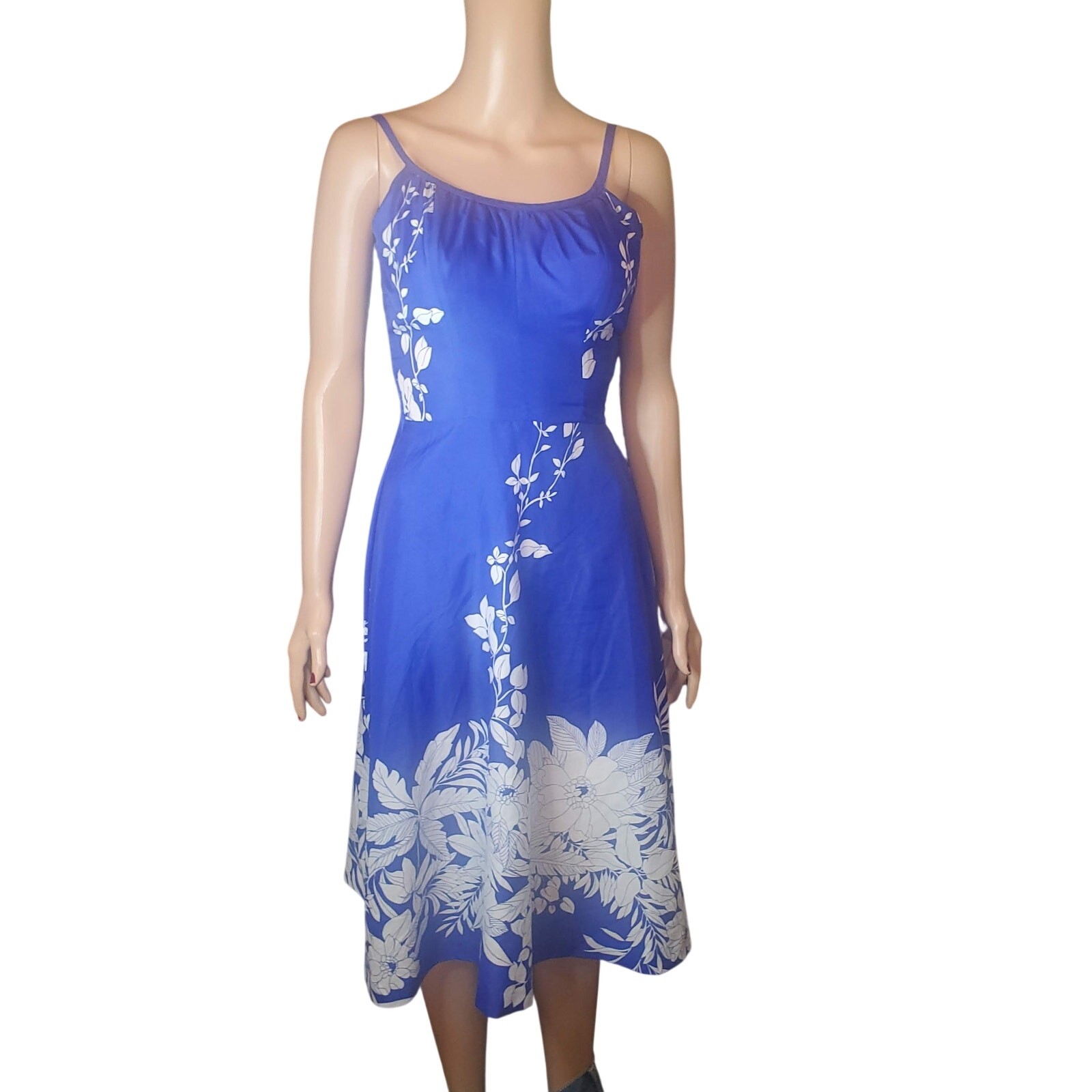Hilo Hattie Hawaii Vintage Blue White Floral Sundress Marked 10 Fits XS/S Padded