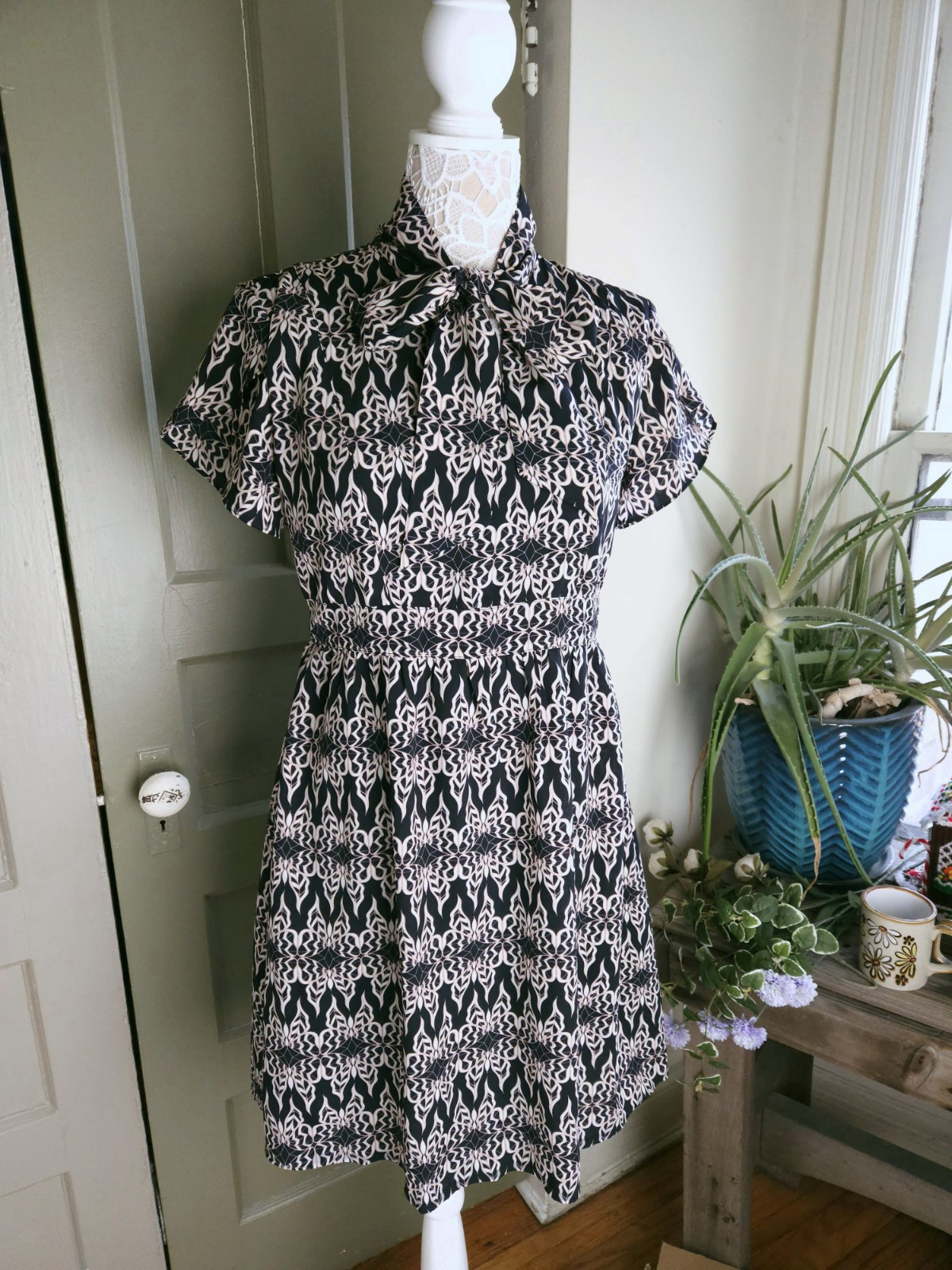Tulle Brand Moth Butterfly Abstract Navy Blue Dress With Bow Womens Medium