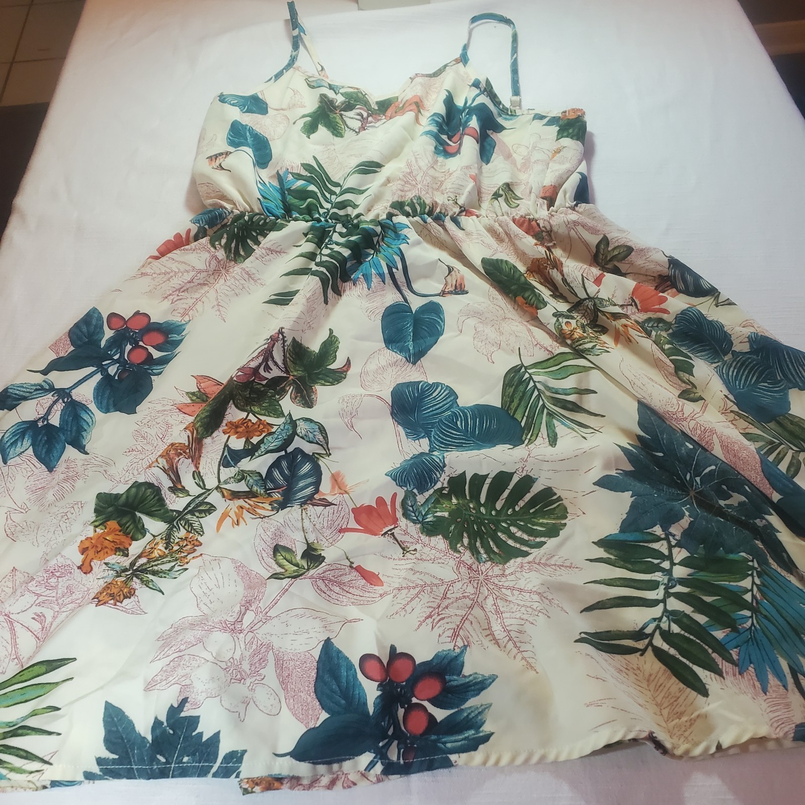 Women’s Floral Dress -see pics for meaurements
