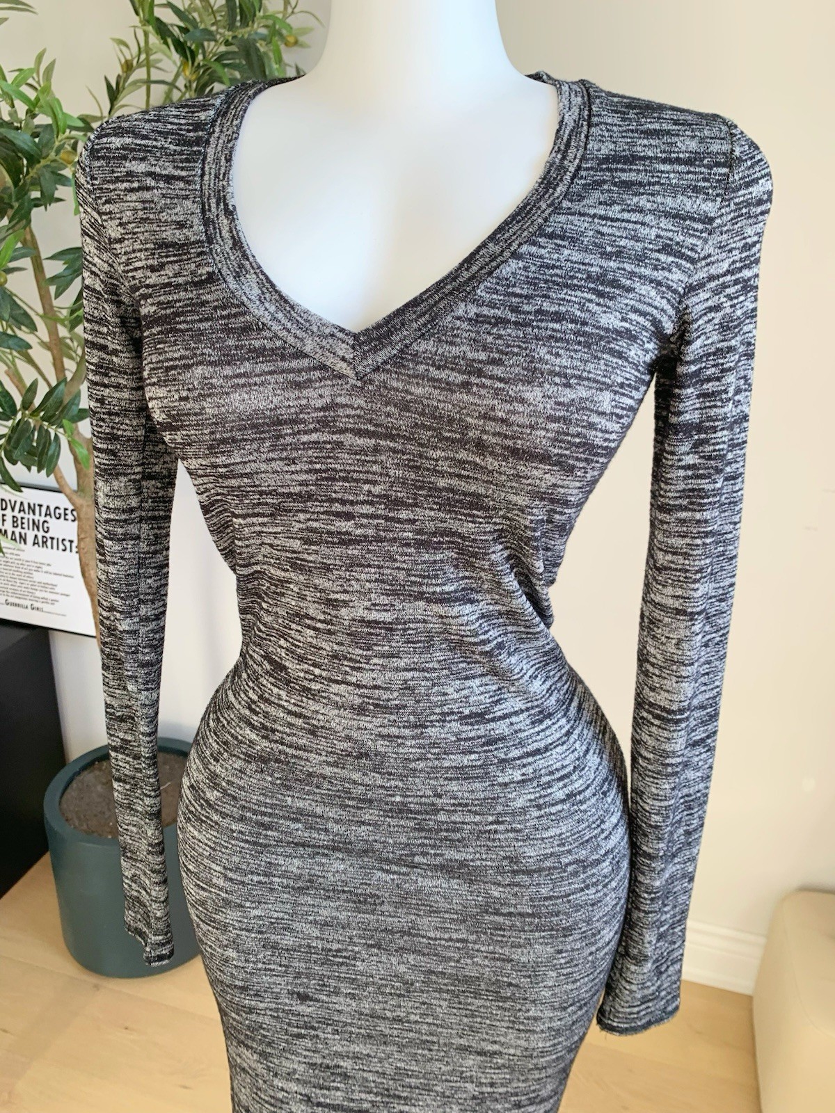 Wilfred Free XXS Marled Knit Bodycon Midi Dress Stretch V Neck Long Sleeve Grey