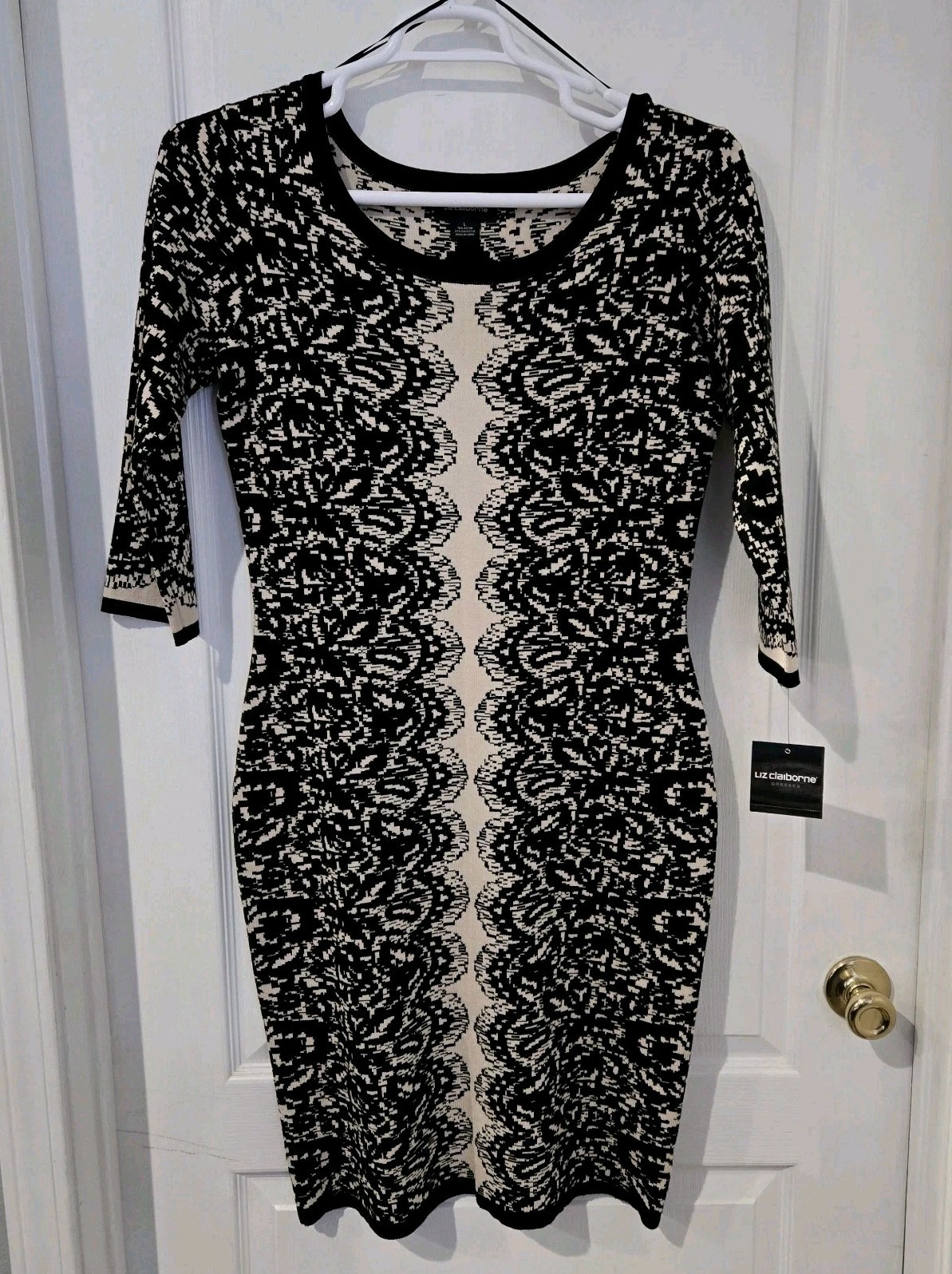 Liz Claiborne Large Black/ Tan Sweater Dress NWT Classy Form Fitting
