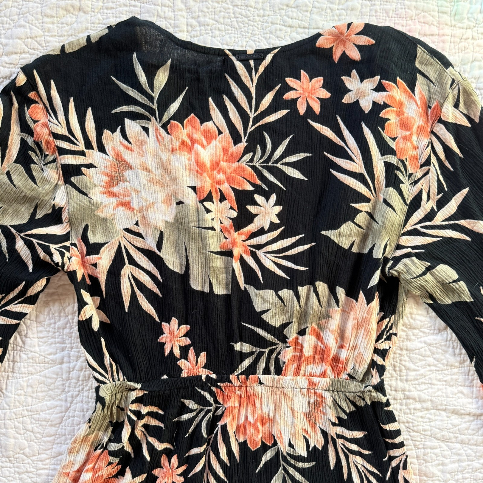 Billabong Size M Black Tropical Floral Print Mini Dress Bell Sleeves Whimsigoth