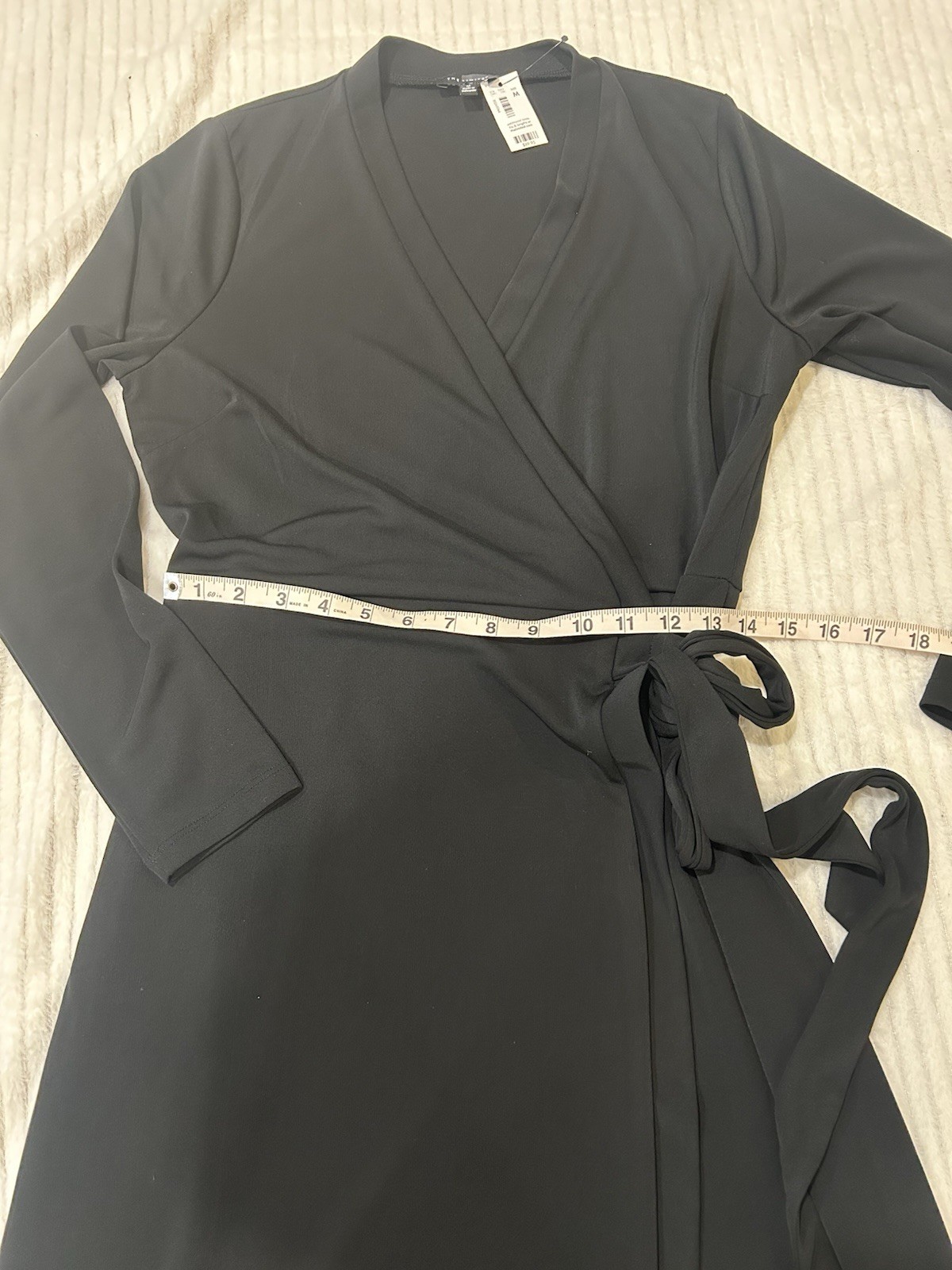 The Limited Classic Black Wrap Dress Women’s Size Medium Stretch Knee Length