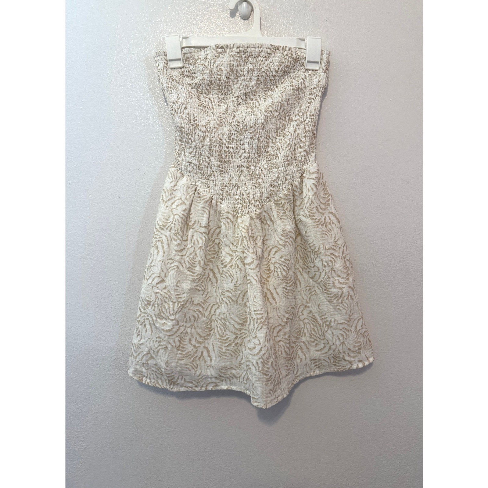 Universal Thread Strapless Smocked Mini Dress Cream Tan Animal Print Small NWT