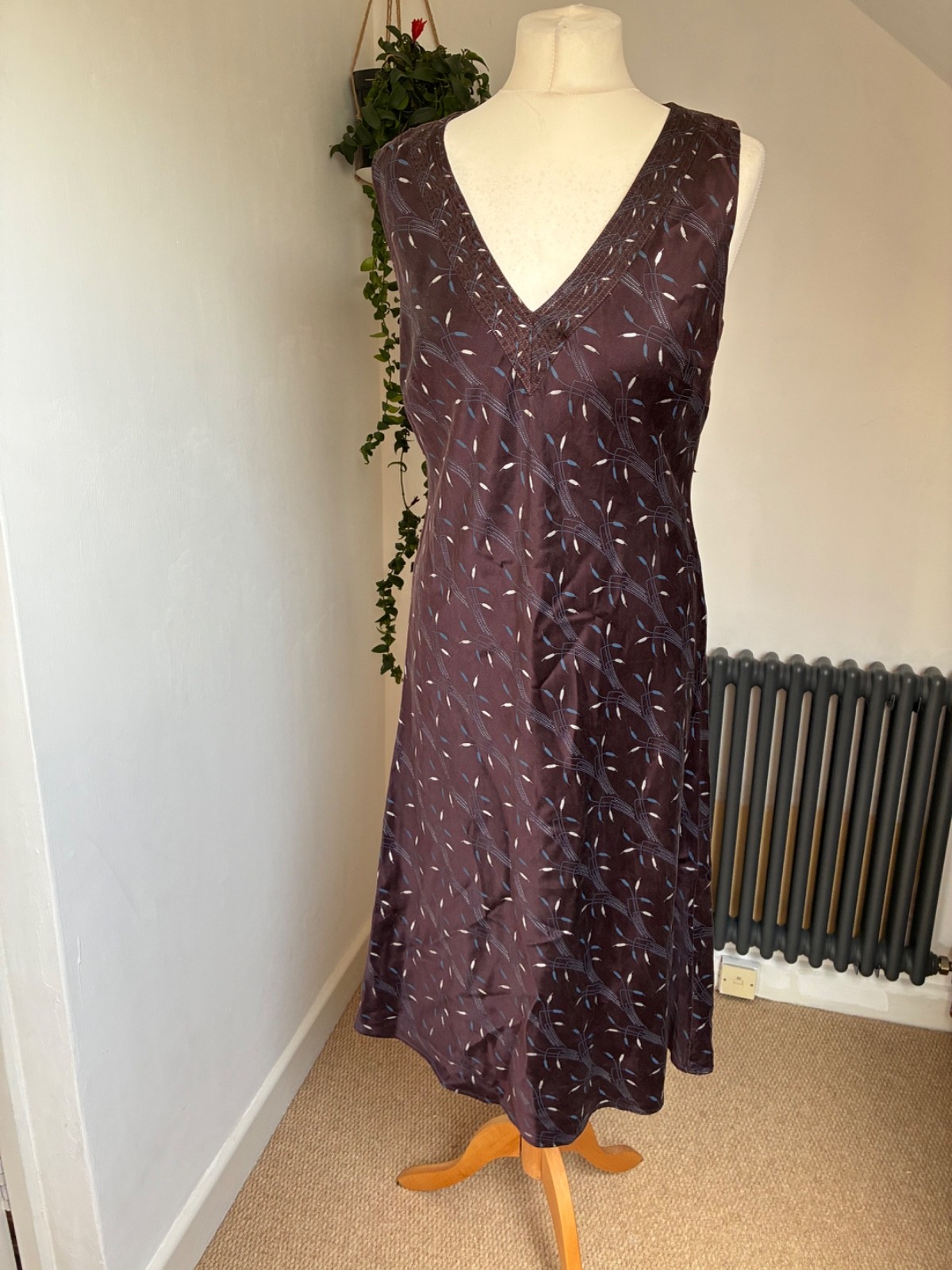 VINTAGE MONSOON SILK DRESS SIZE 12 SLEEVELESS BIAS CUT 90’S