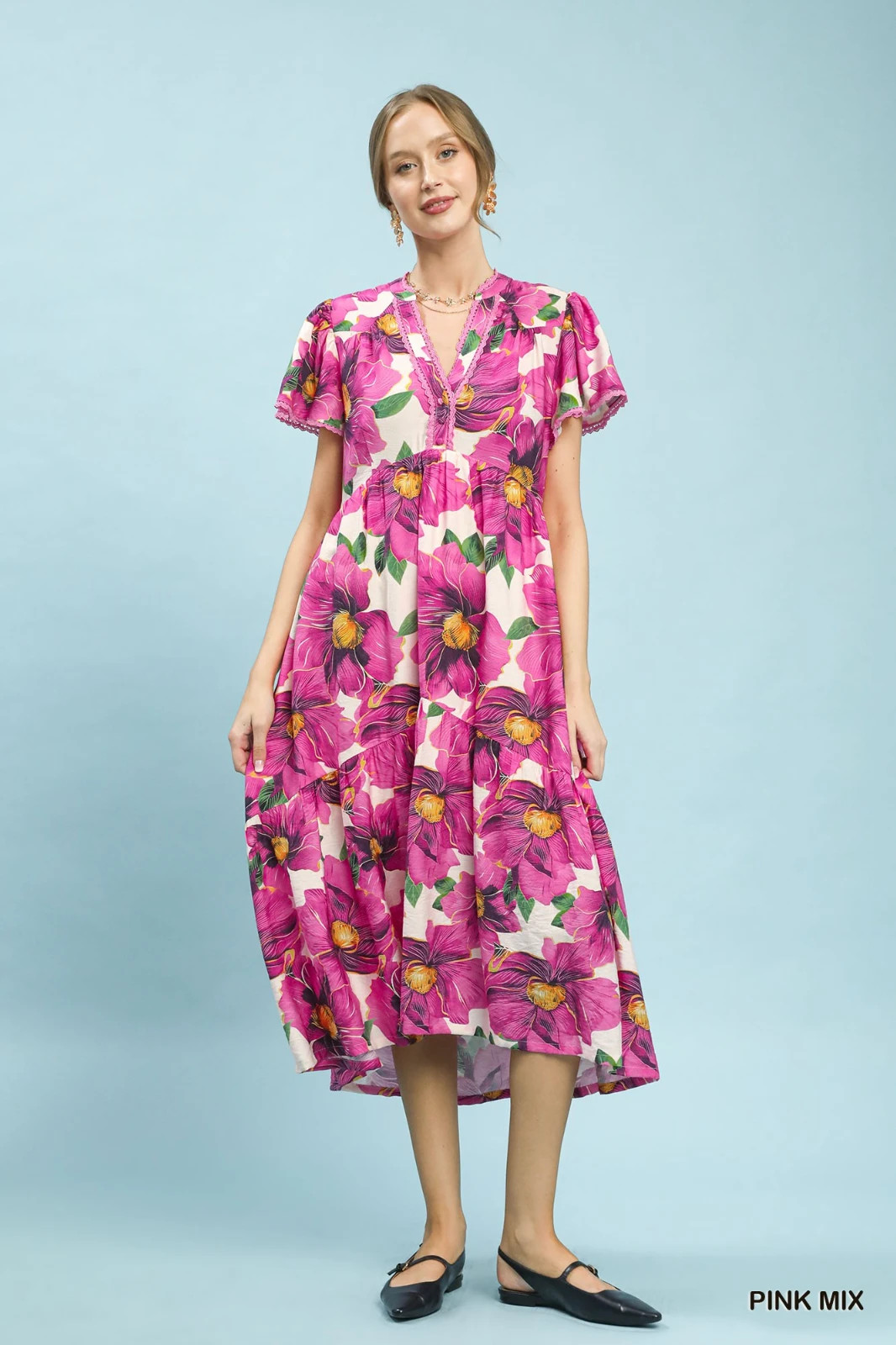 Umgee Tropical Floral V-Neck Flutter Sleeve Tiered Midi Dress – Pink Mix – Small