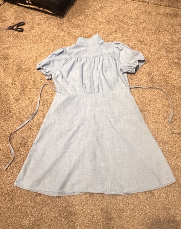 Levi’s M Blue Chambray Shirt Dress Collared Button Front Puff Short Sleeve