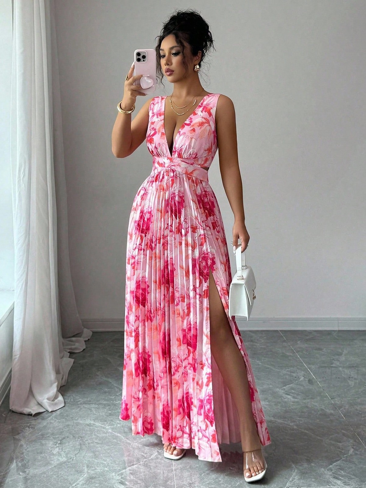 Sleeveless V Neck A Line Maxi Dress with Ruffle and Floral
