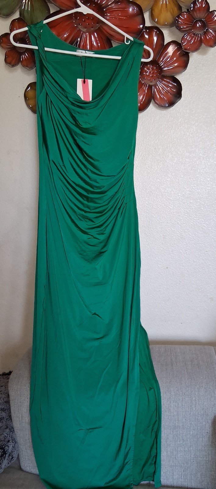 NWT Women’s Emerald Green Solid Ruched Sleeveless Long Maxi Elegant Dress Size M