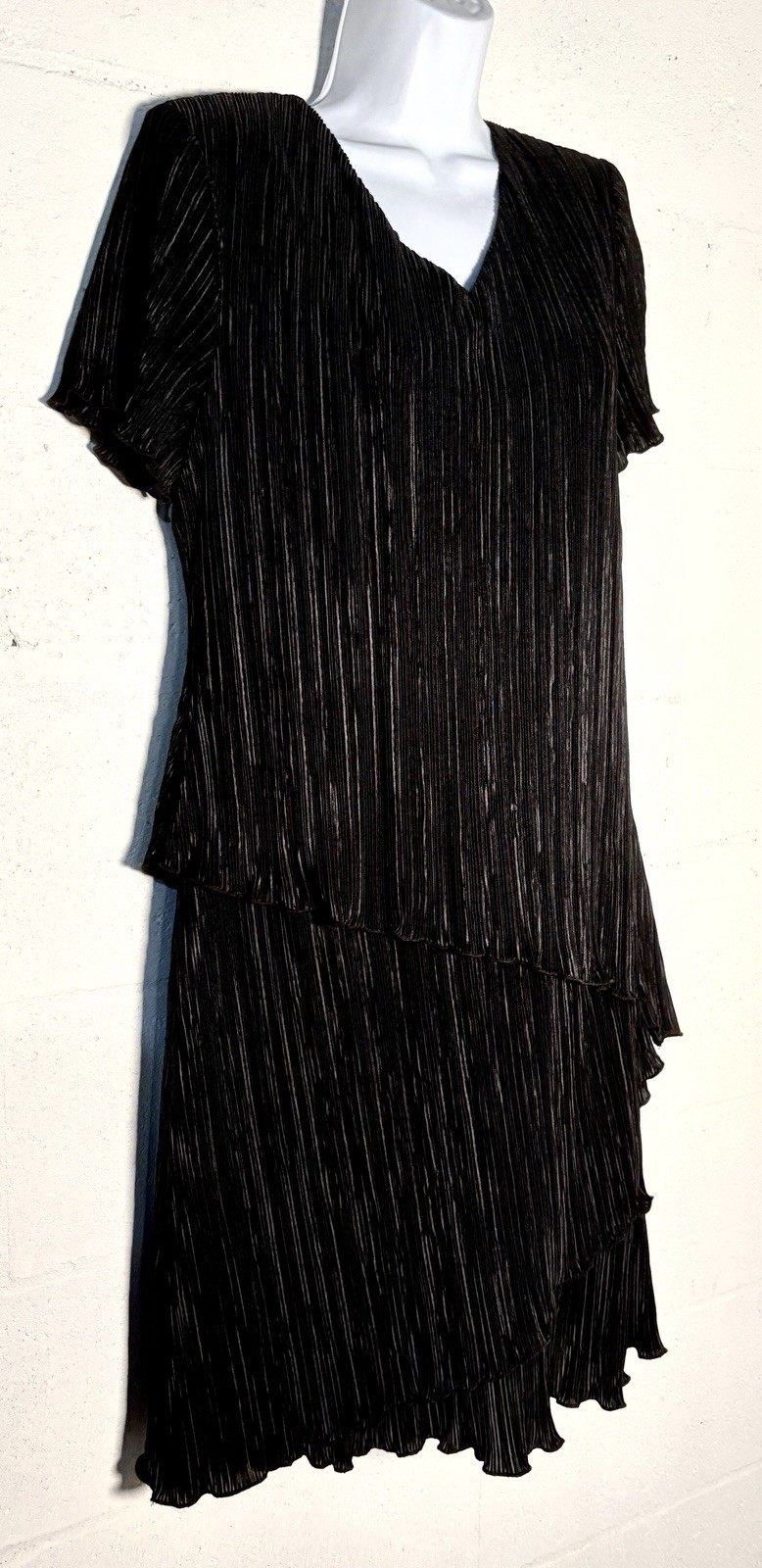 Vintage 90s Connected Apparel Plissé Tiered Dress Black 10P Modern Romance